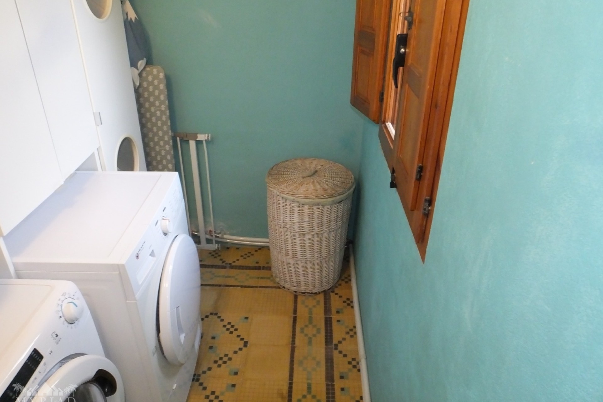 Resale - Townhouse -
Pinoso - Pinoso Alicante