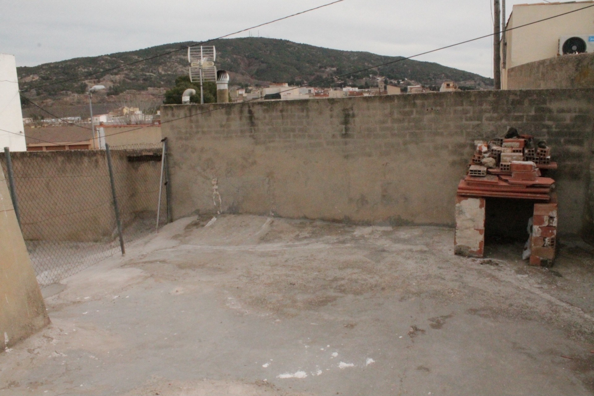 Resale - Townhouse -
Pinoso - Pinoso Alicante