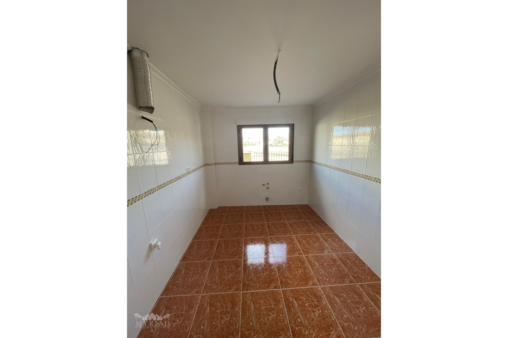 Resale - Townhouse -
Pinoso - Pinoso Alicante