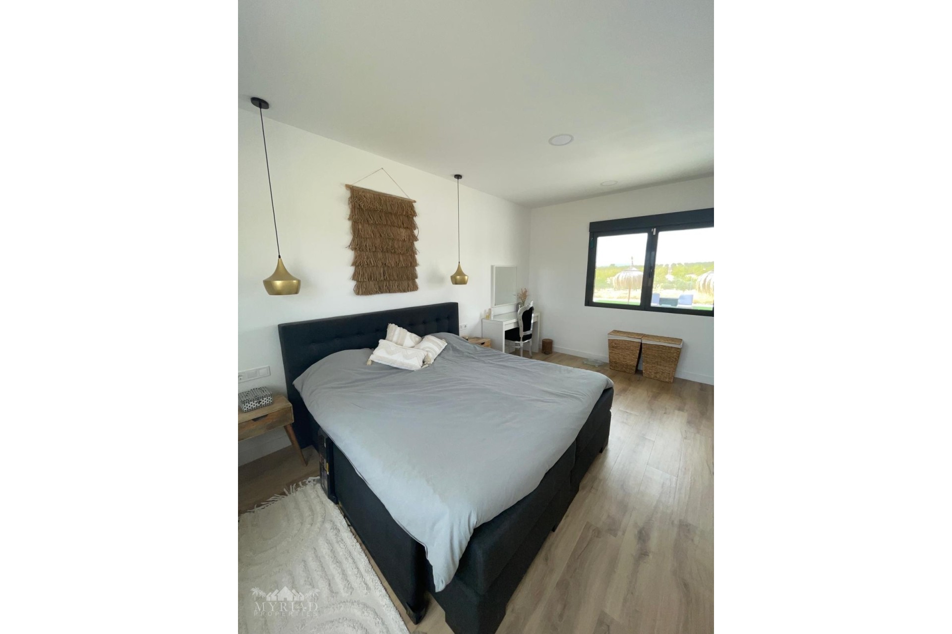 Resale - Townhouse -
Pinoso - Pinoso Alicante