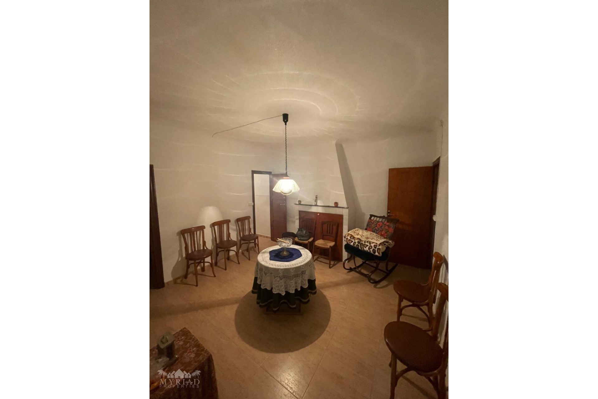 Resale - Townhouse -
Pinoso