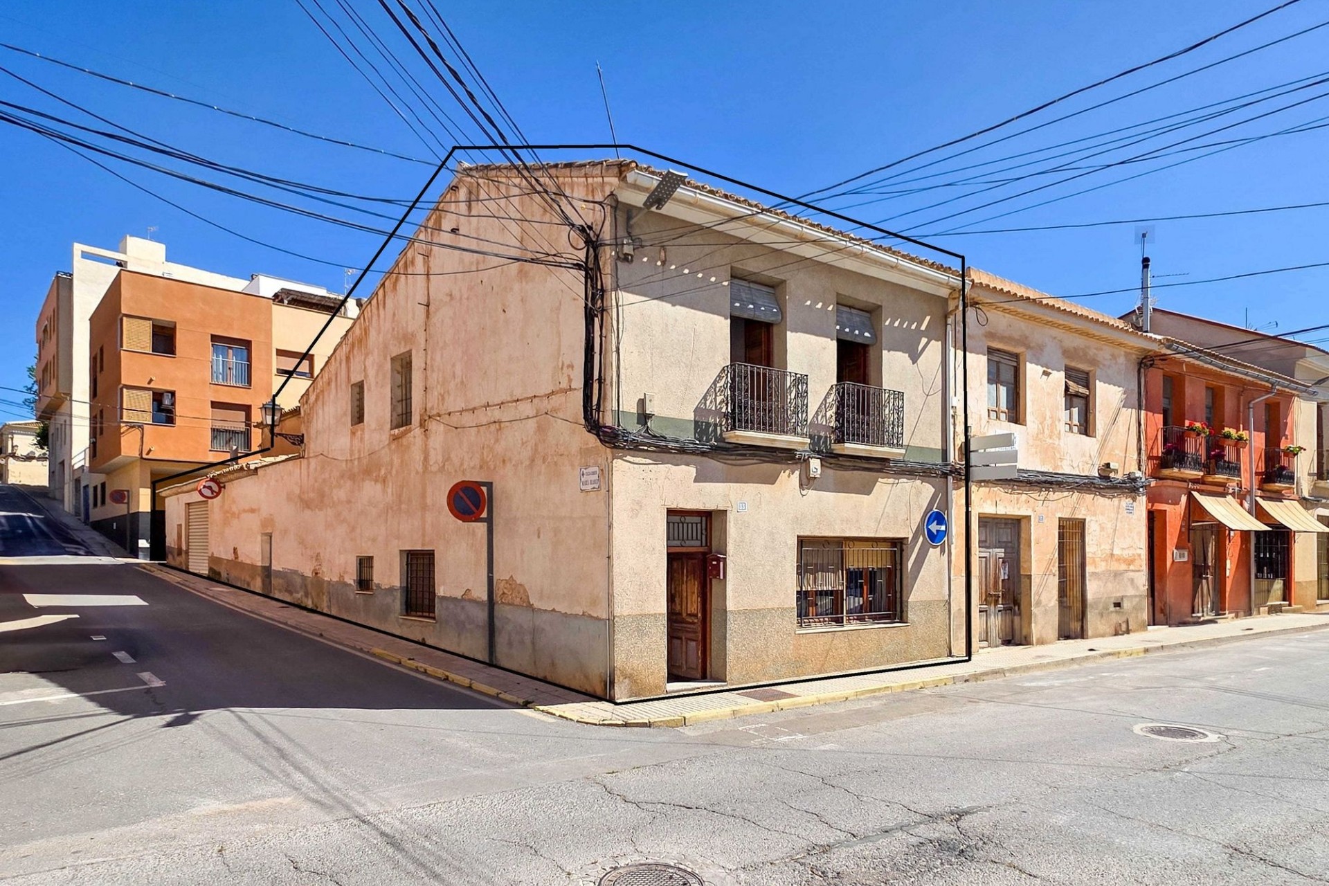 Resale - Townhouse -
Pinoso