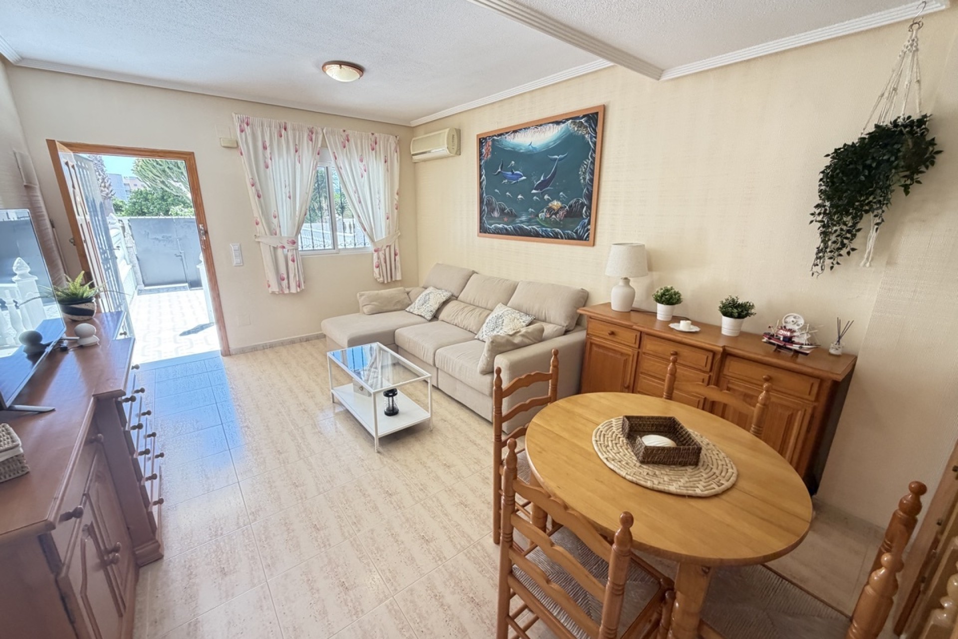 Resale - Townhouse -
Playa Flamenca