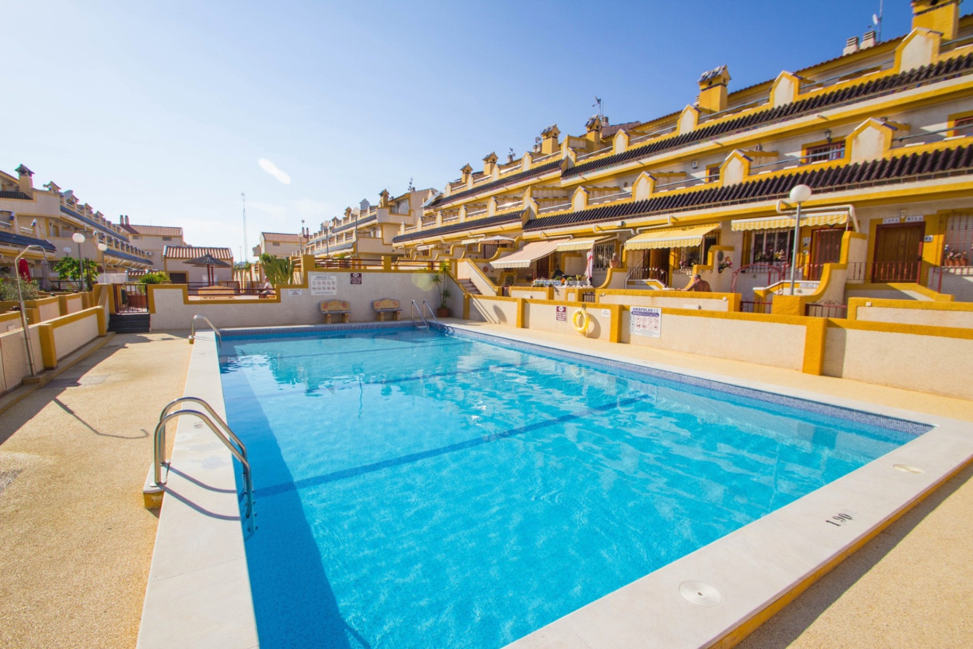 Resale - Townhouse -
Playa Flamenca