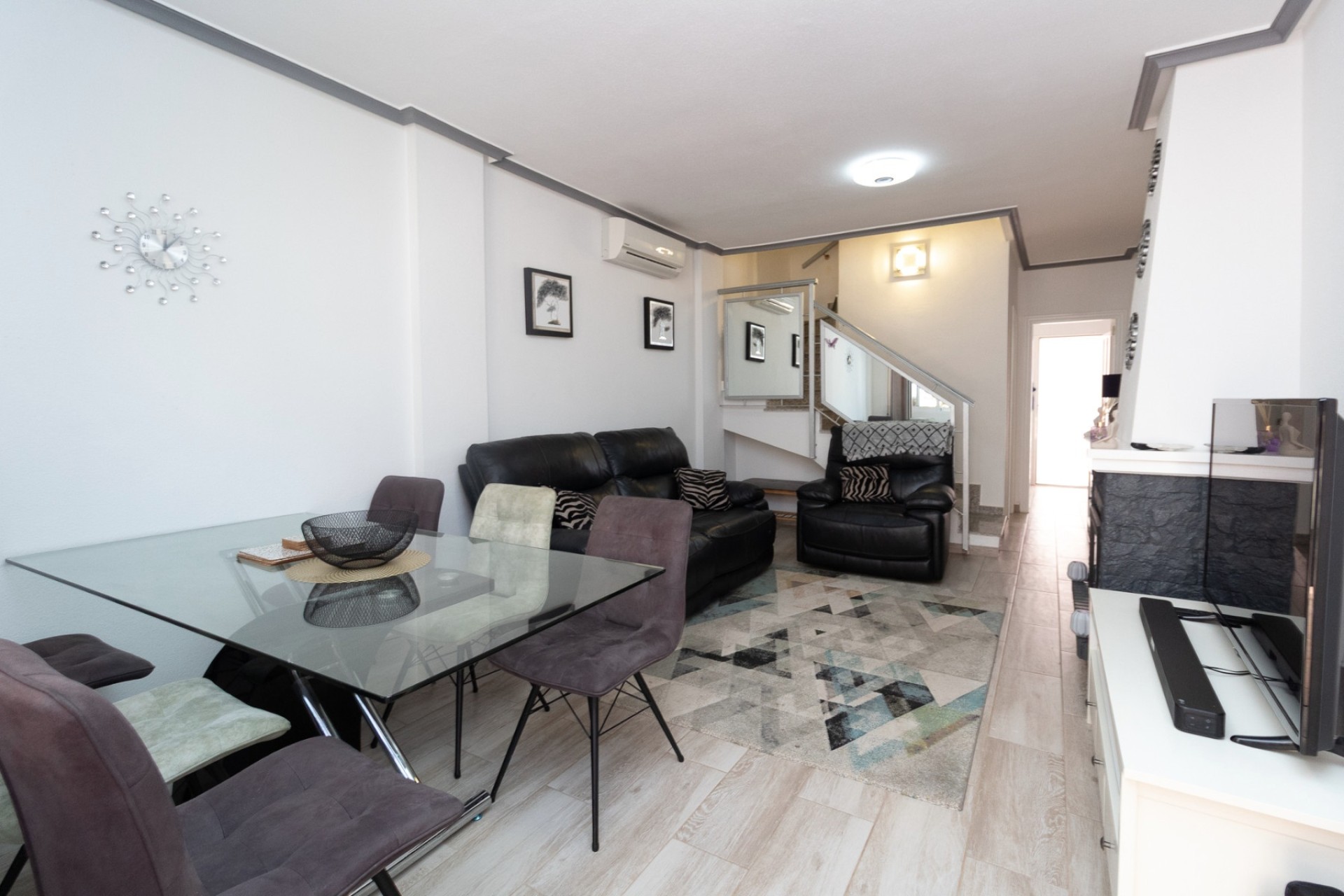 Resale - Townhouse -
Playa Flamenca