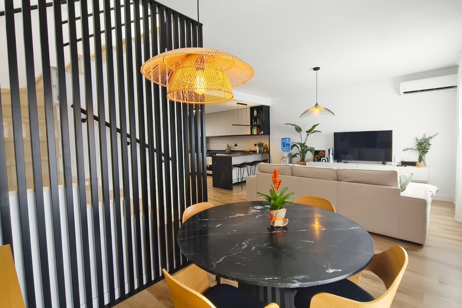 Resale - Townhouse -
San Miguel de Salinas