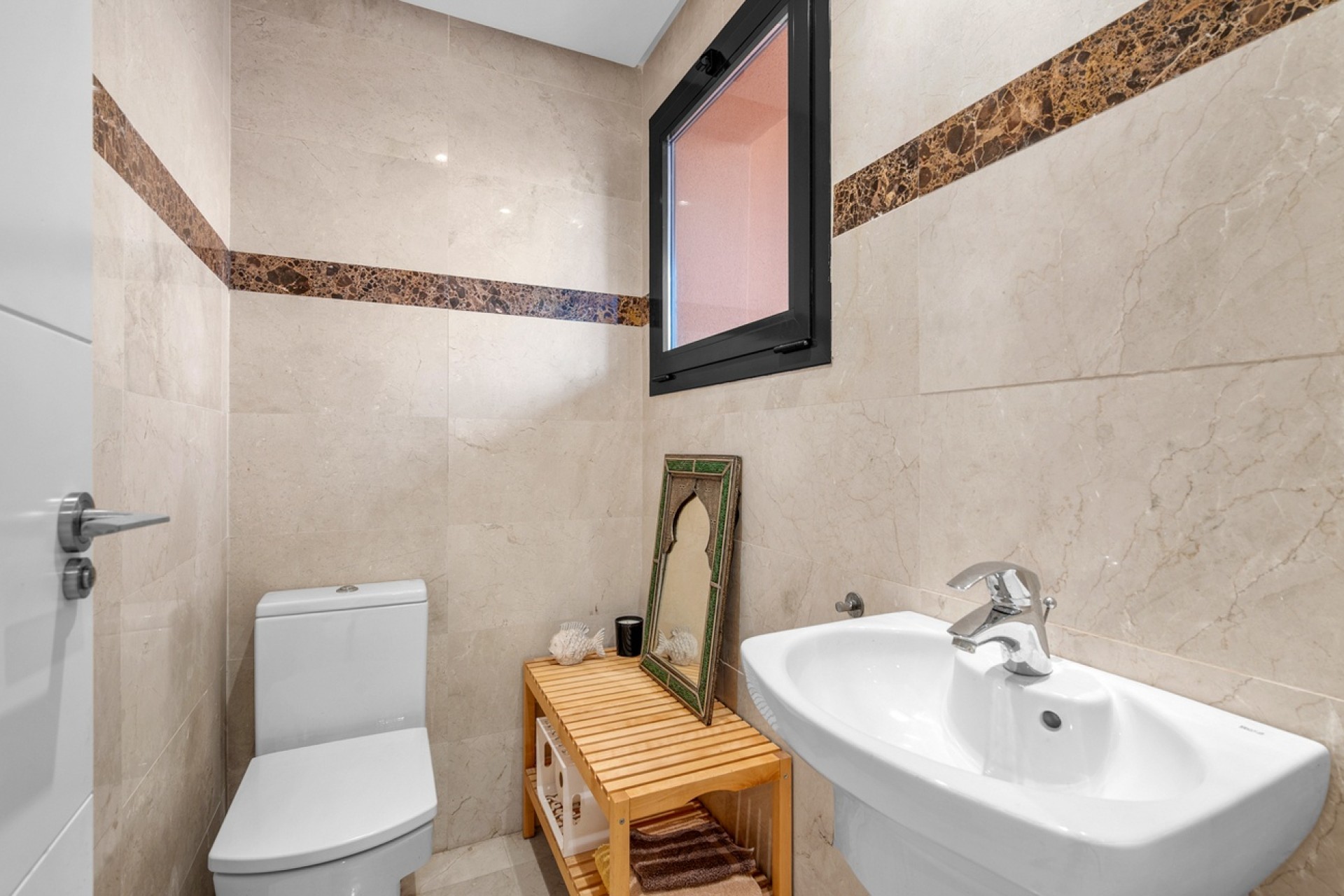 Resale - Townhouse -
San Miguel de Salinas