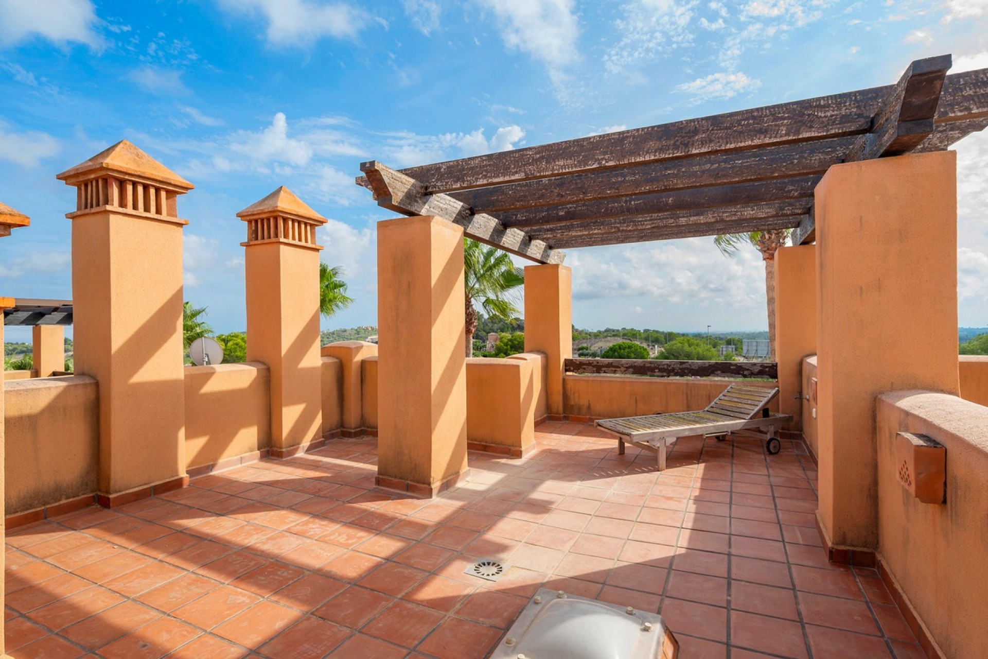 Resale - Townhouse -
San Miguel de Salinas