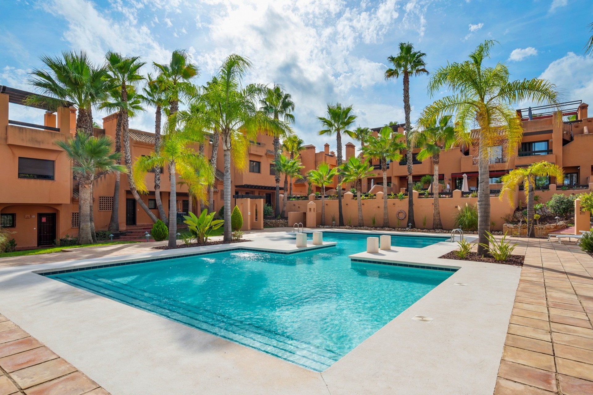Resale - Townhouse -
San Miguel de Salinas