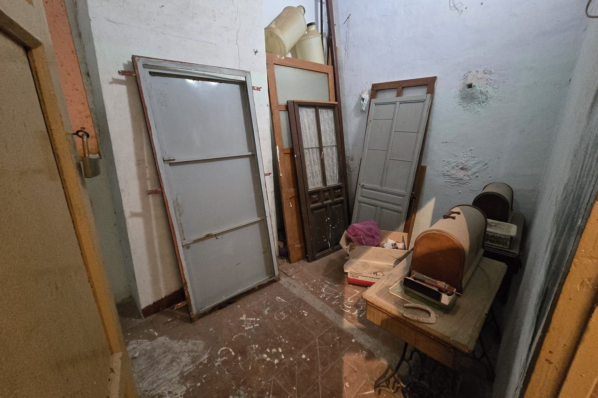 Resale - Townhouse -
Sax