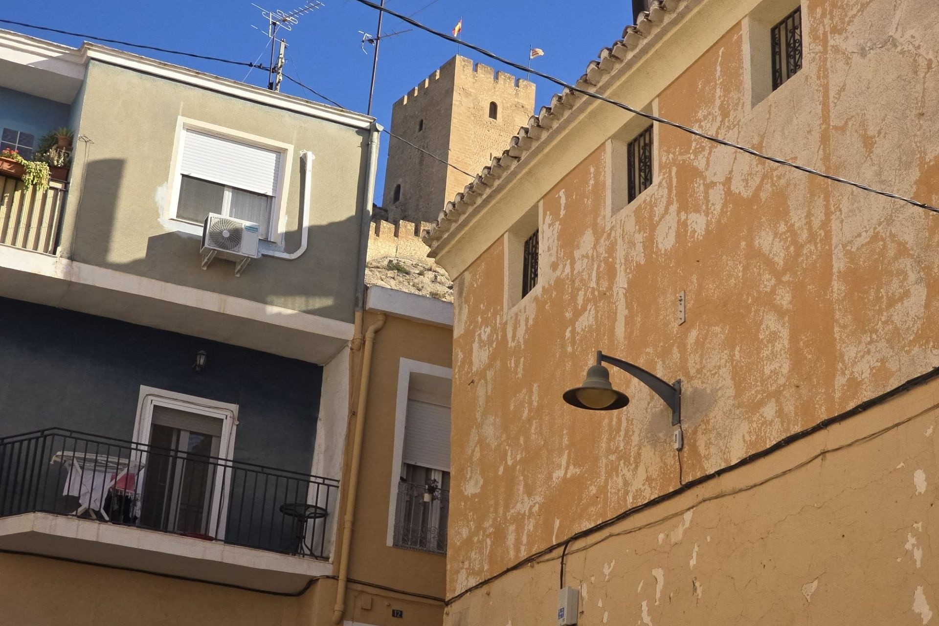 Resale - Townhouse -
Sax
