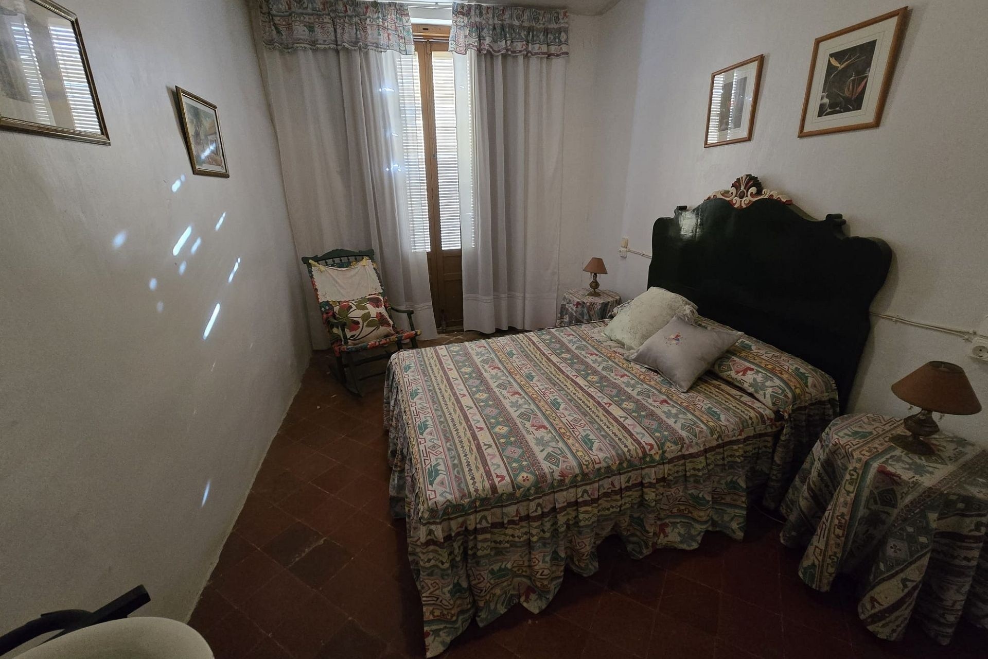 Resale - Townhouse -
Sax