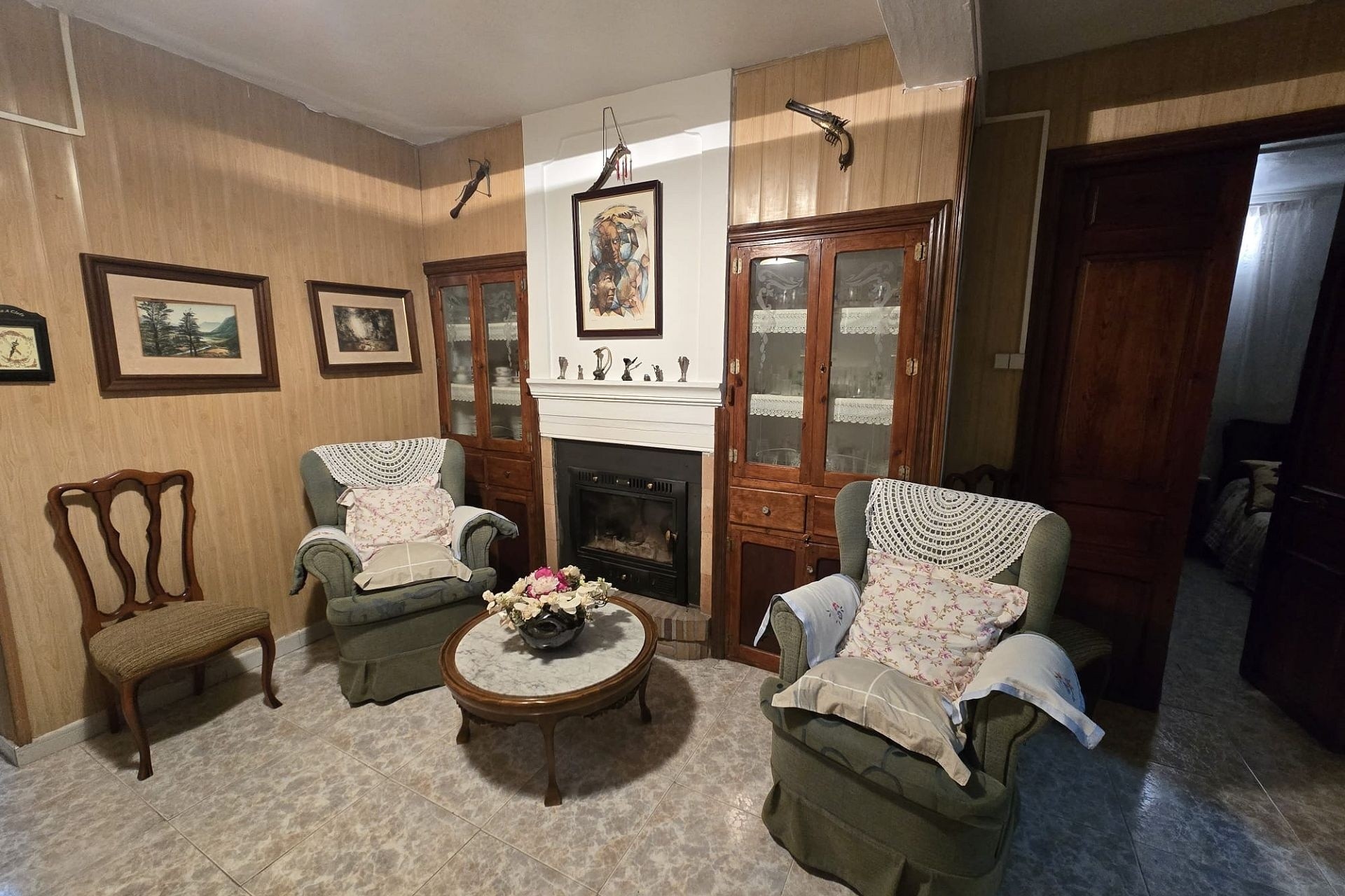 Resale - Townhouse -
Sax