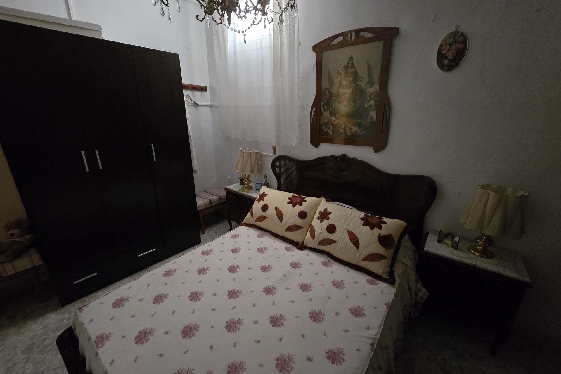 Resale - Townhouse -
Sax