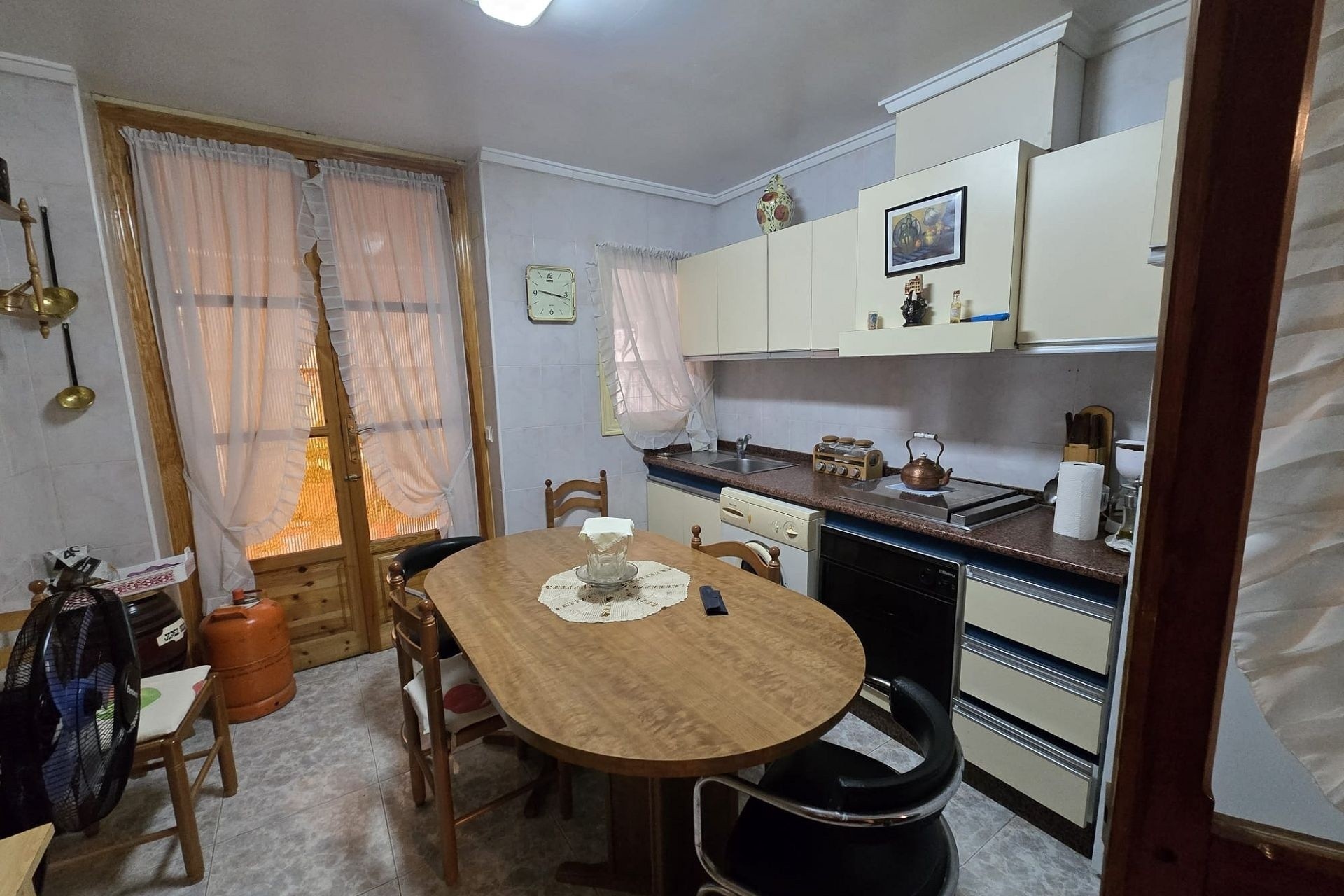 Resale - Townhouse -
Sax