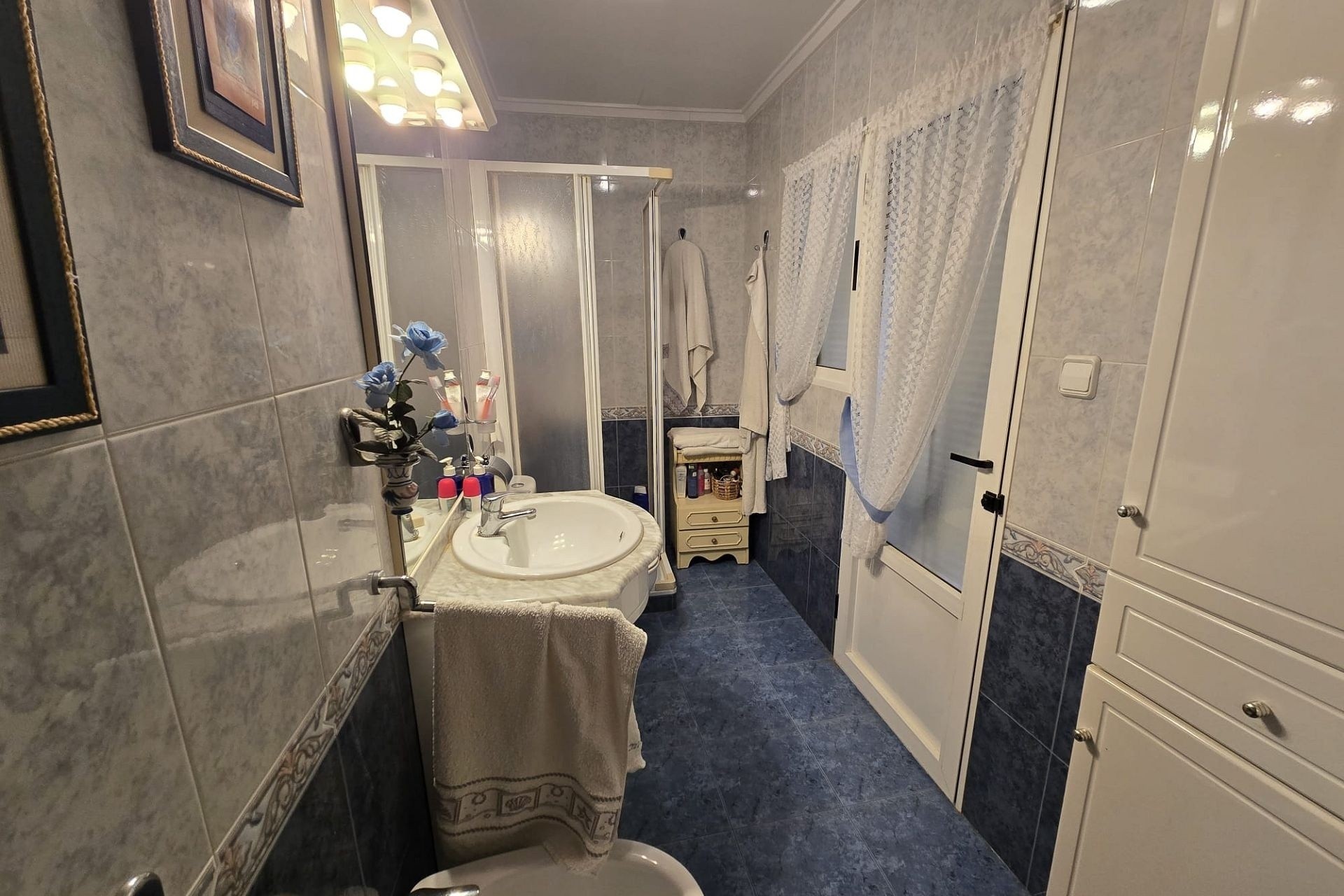 Resale - Townhouse -
Sax