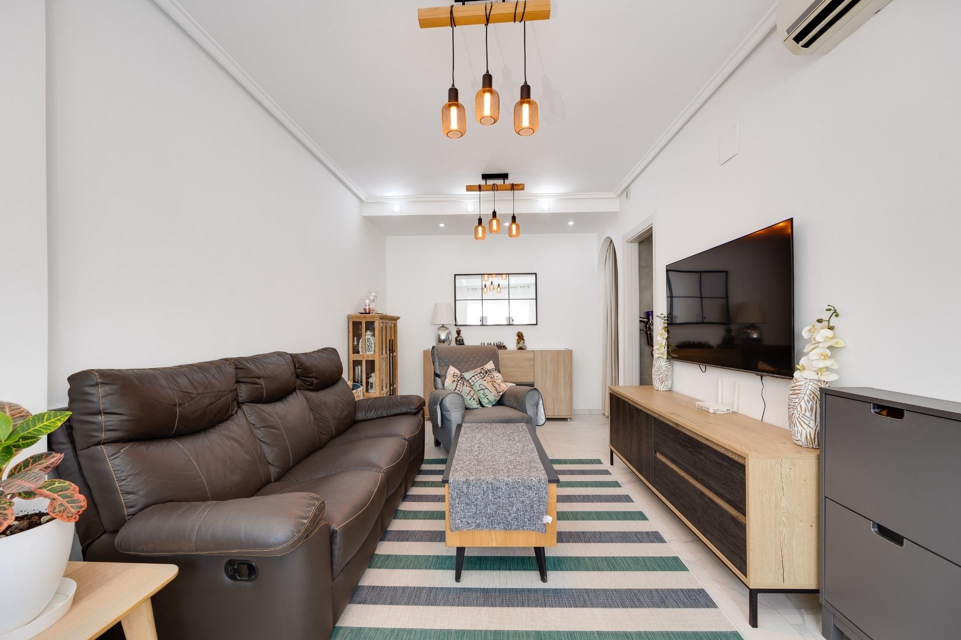 Resale - Townhouse -
Torrevieja - Aguas Nuevas
