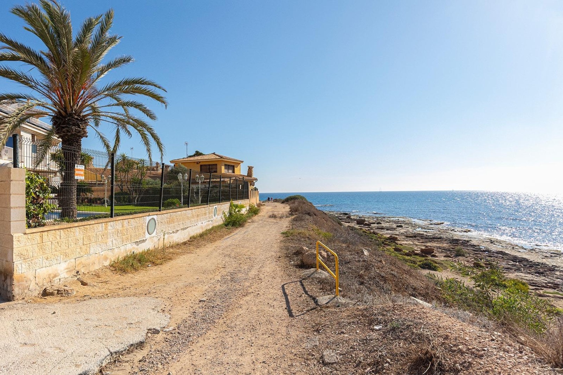 Resale - Townhouse -
Torrevieja - Cabo cervera