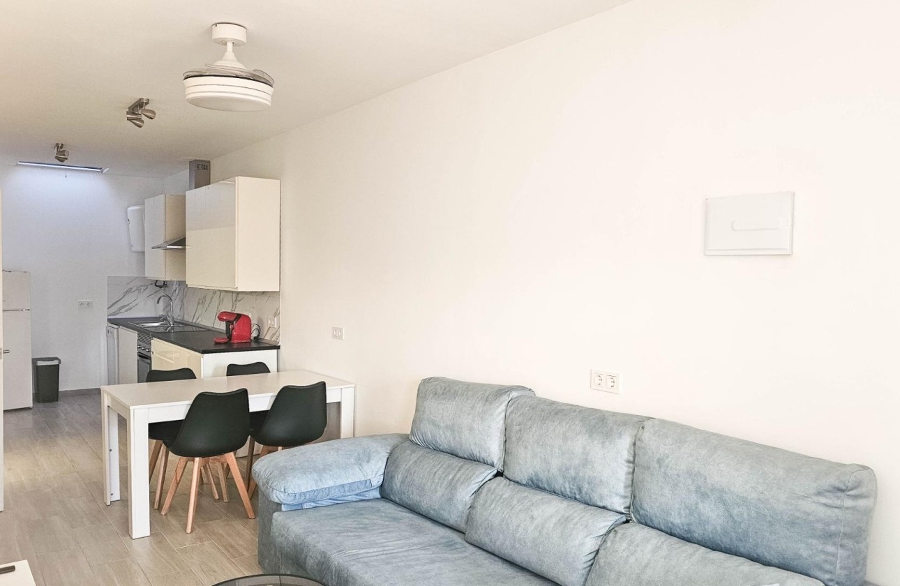 Resale - Townhouse -
Torrevieja - El Limonar