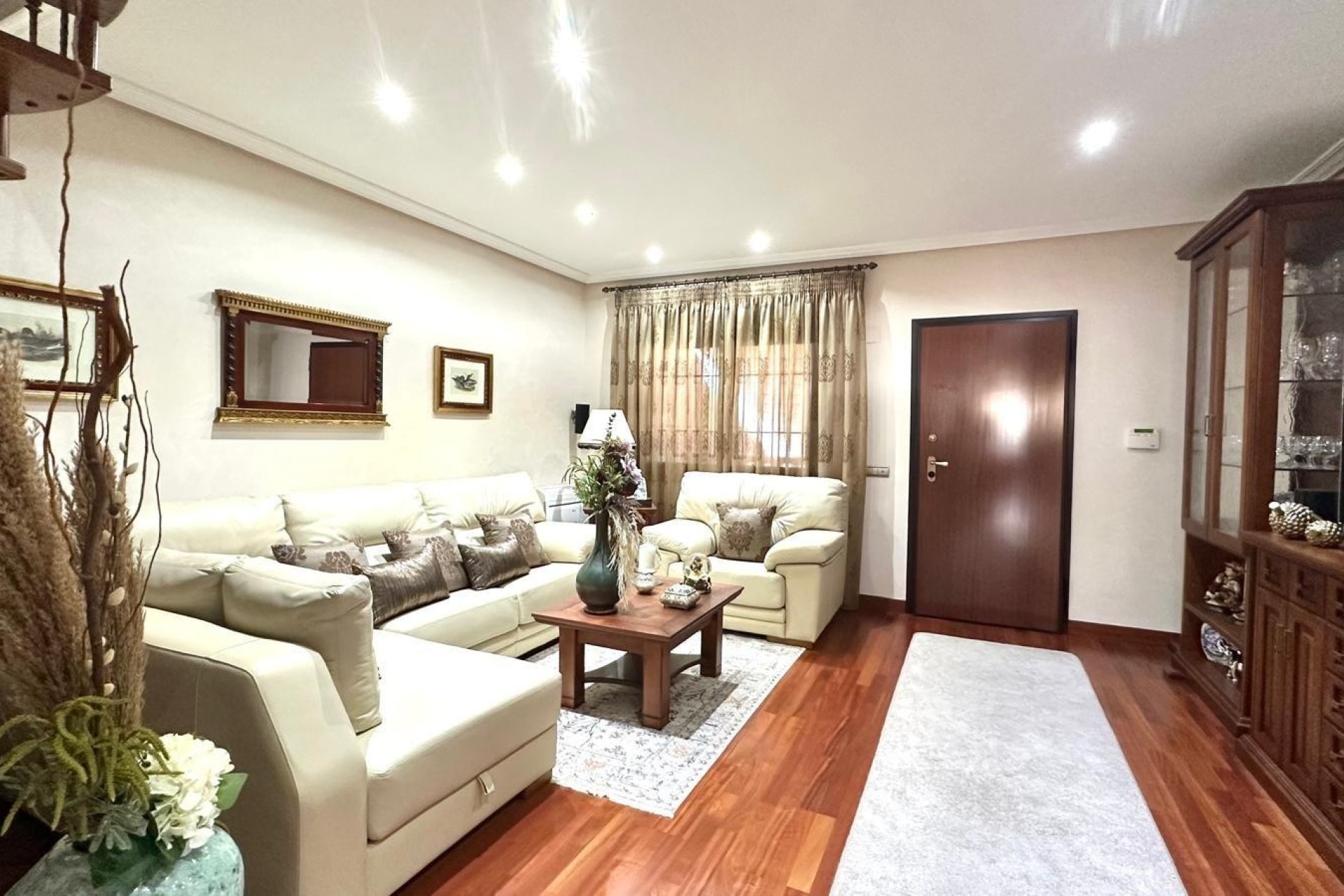 Resale - Townhouse -
Torrevieja - La Siesta