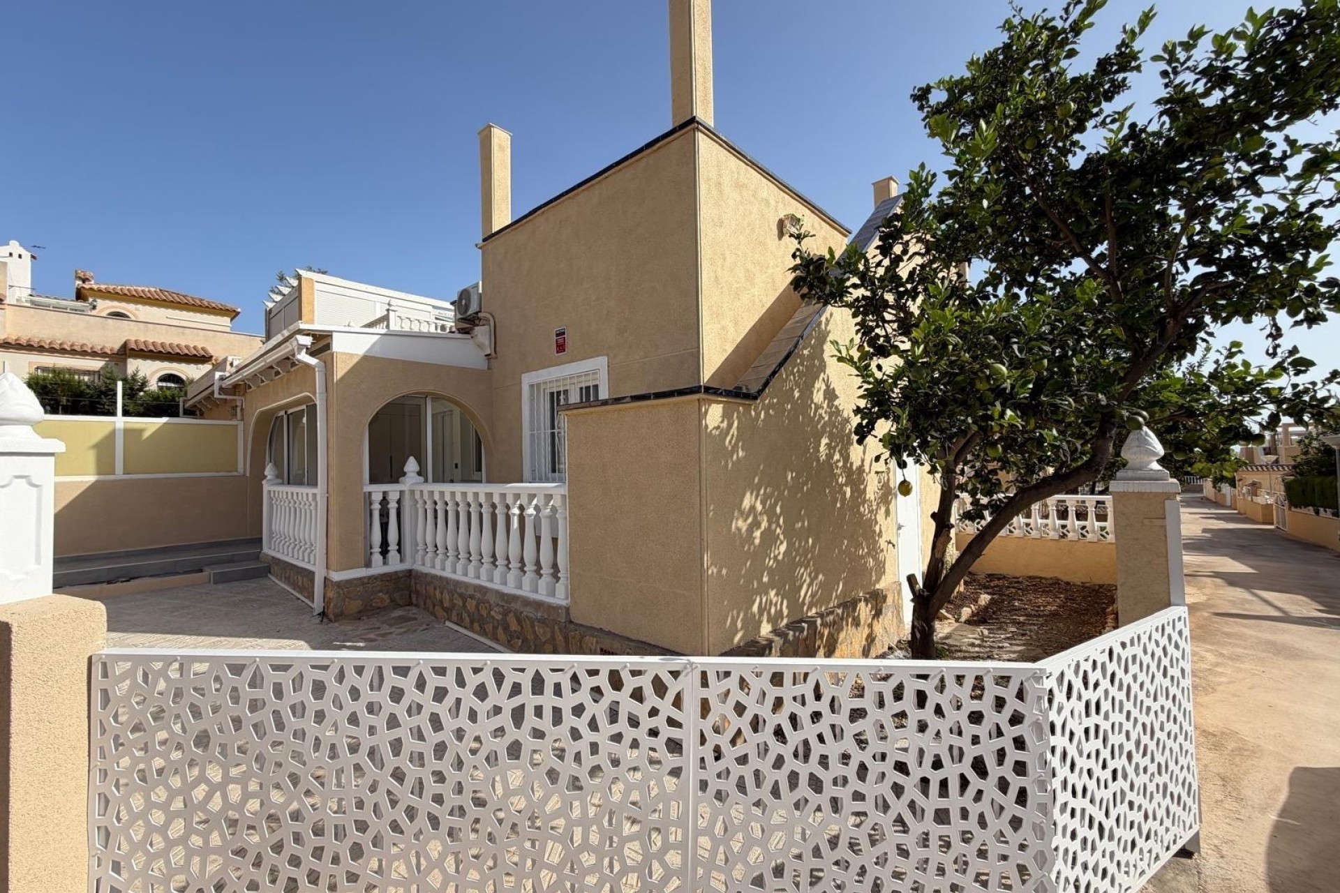 Resale - Townhouse -
Torrevieja - Miramar - Torre Del Moro