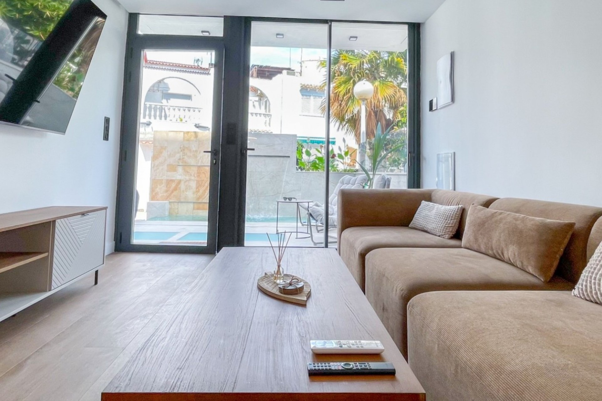Resale - Townhouse -
Torrevieja - Nueva Torrevieja