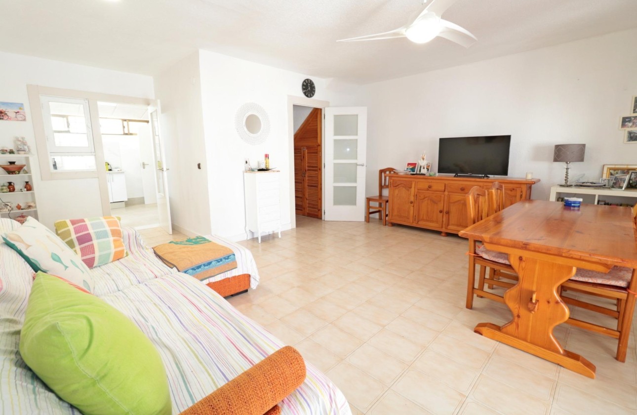 Resale - Townhouse -
Torrevieja - Playa de los Naufragos