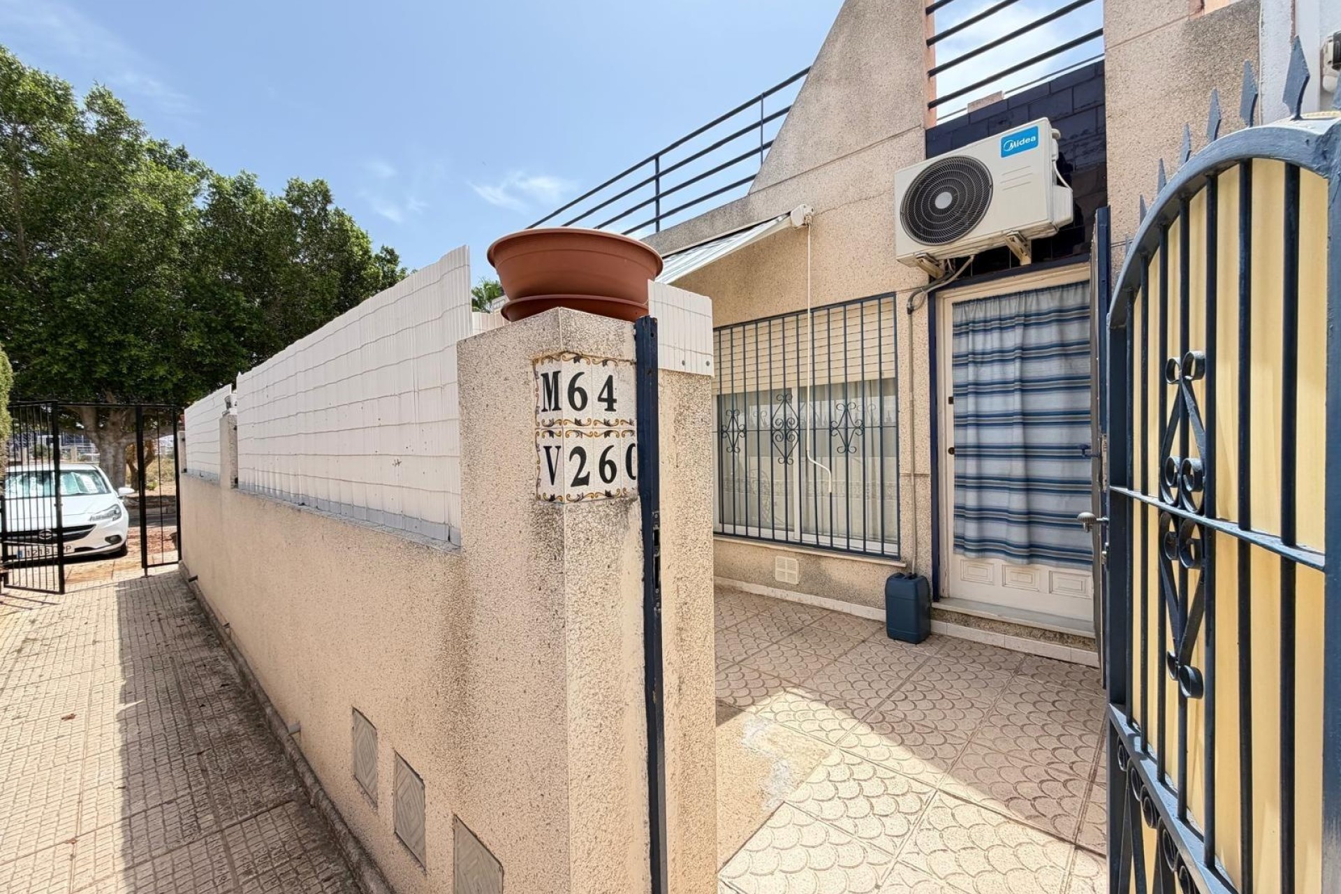 Resale - Townhouse -
Torrevieja
