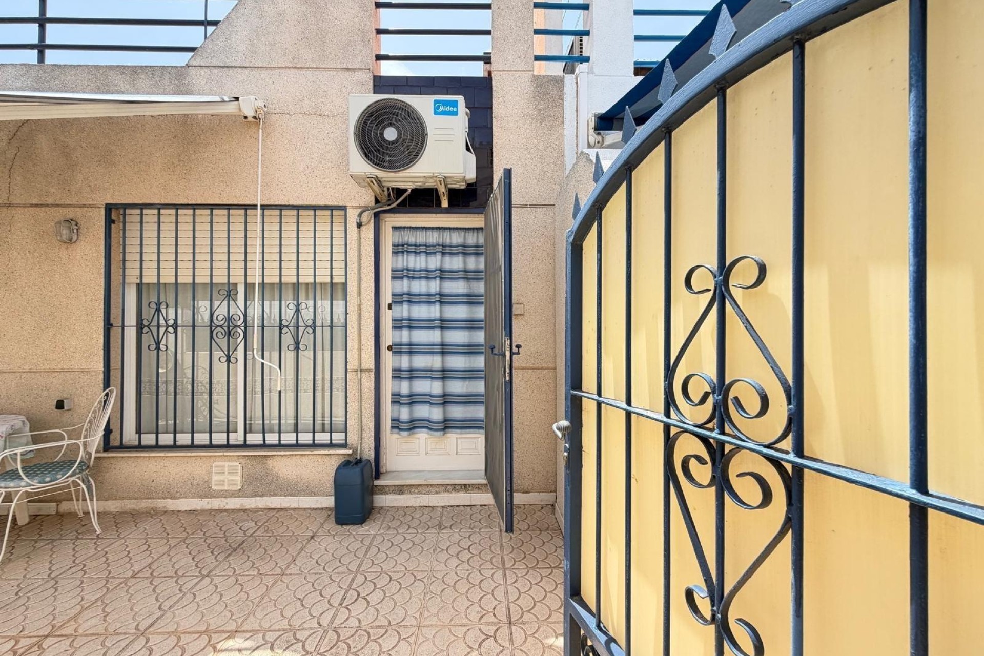 Resale - Townhouse -
Torrevieja