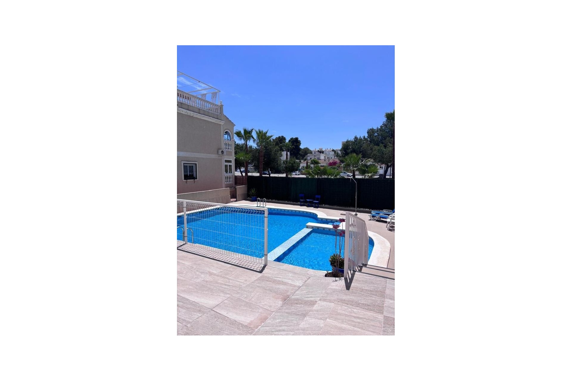 Resale - Townhouse -
Villamartín - Costa Blanca