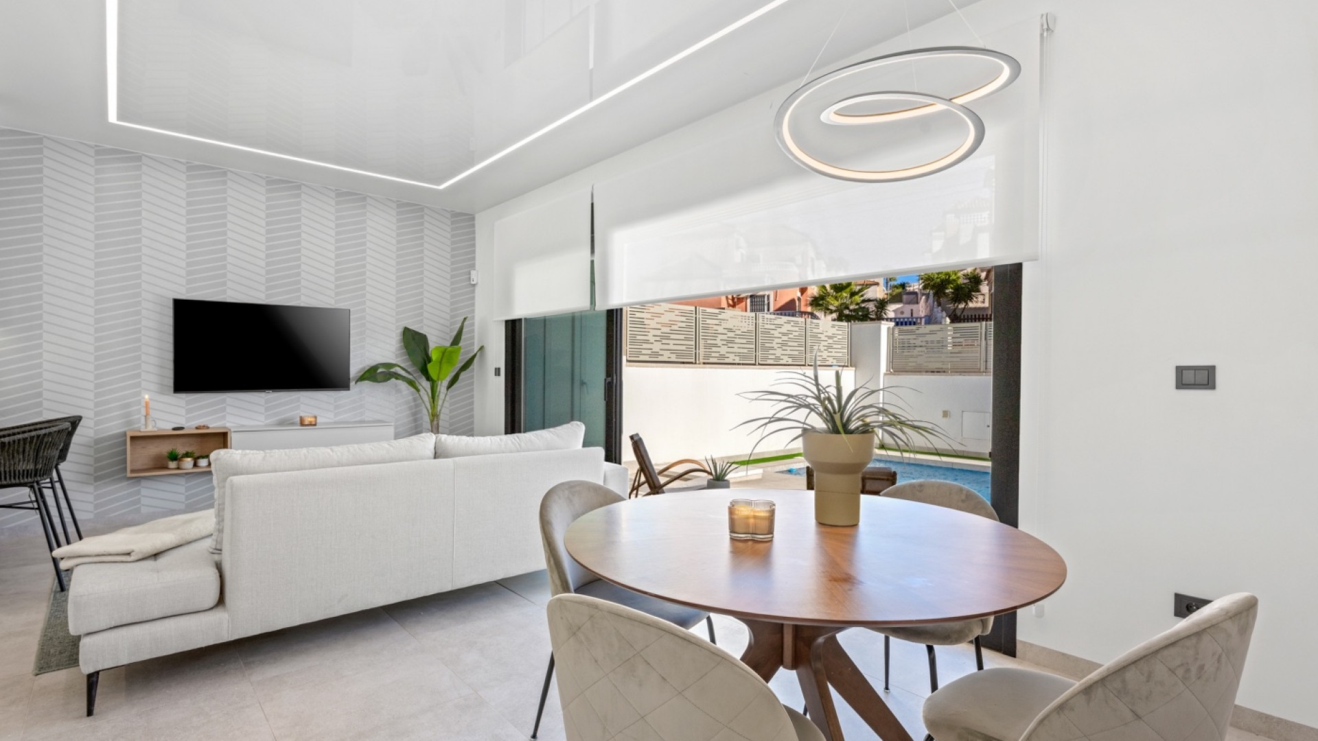 Resale - Villa - Freistehendes -
Orihuela Costa - Blue Lagoon*