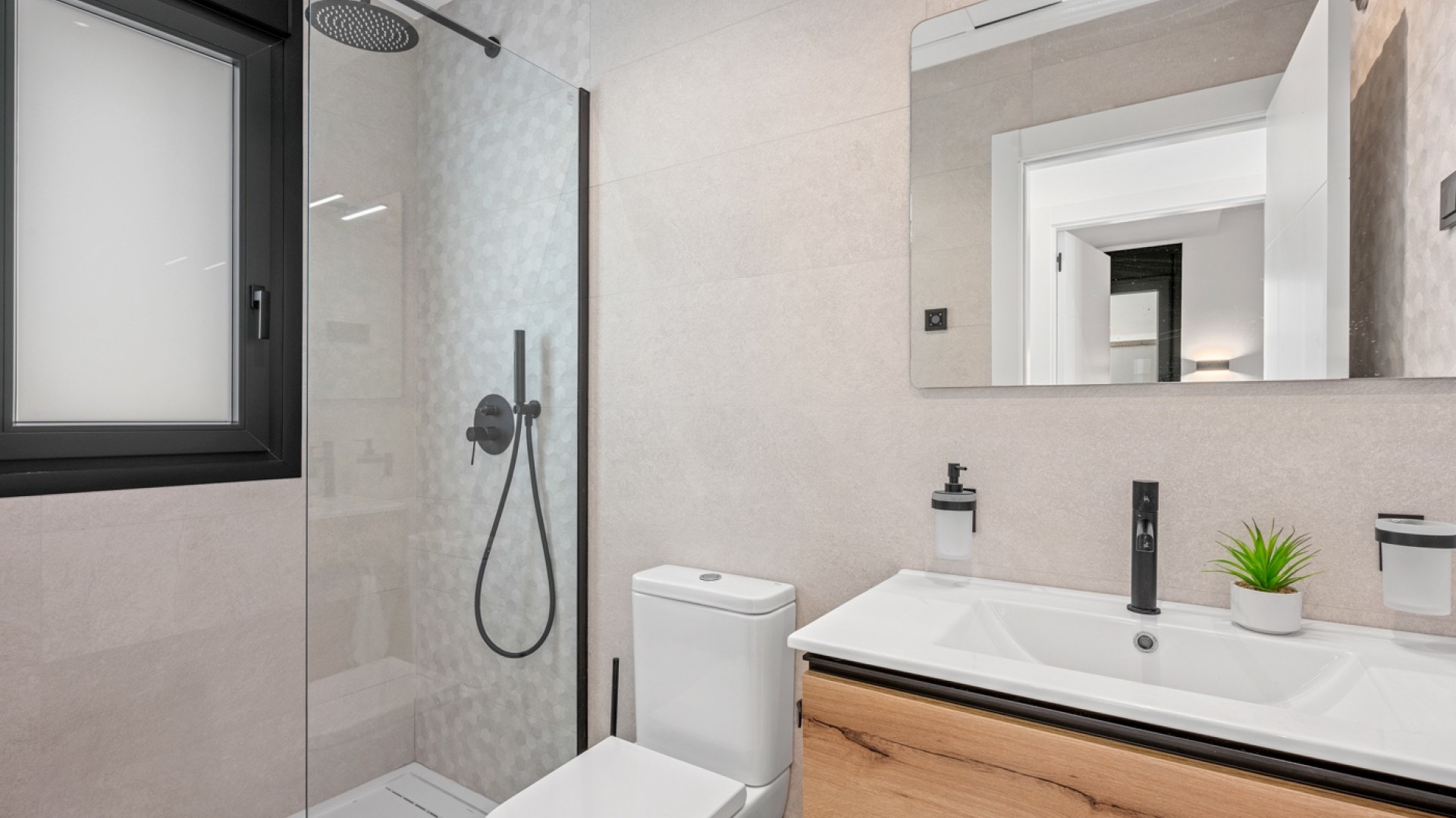 Resale - Villa - Freistehendes -
Orihuela Costa - Blue Lagoon*