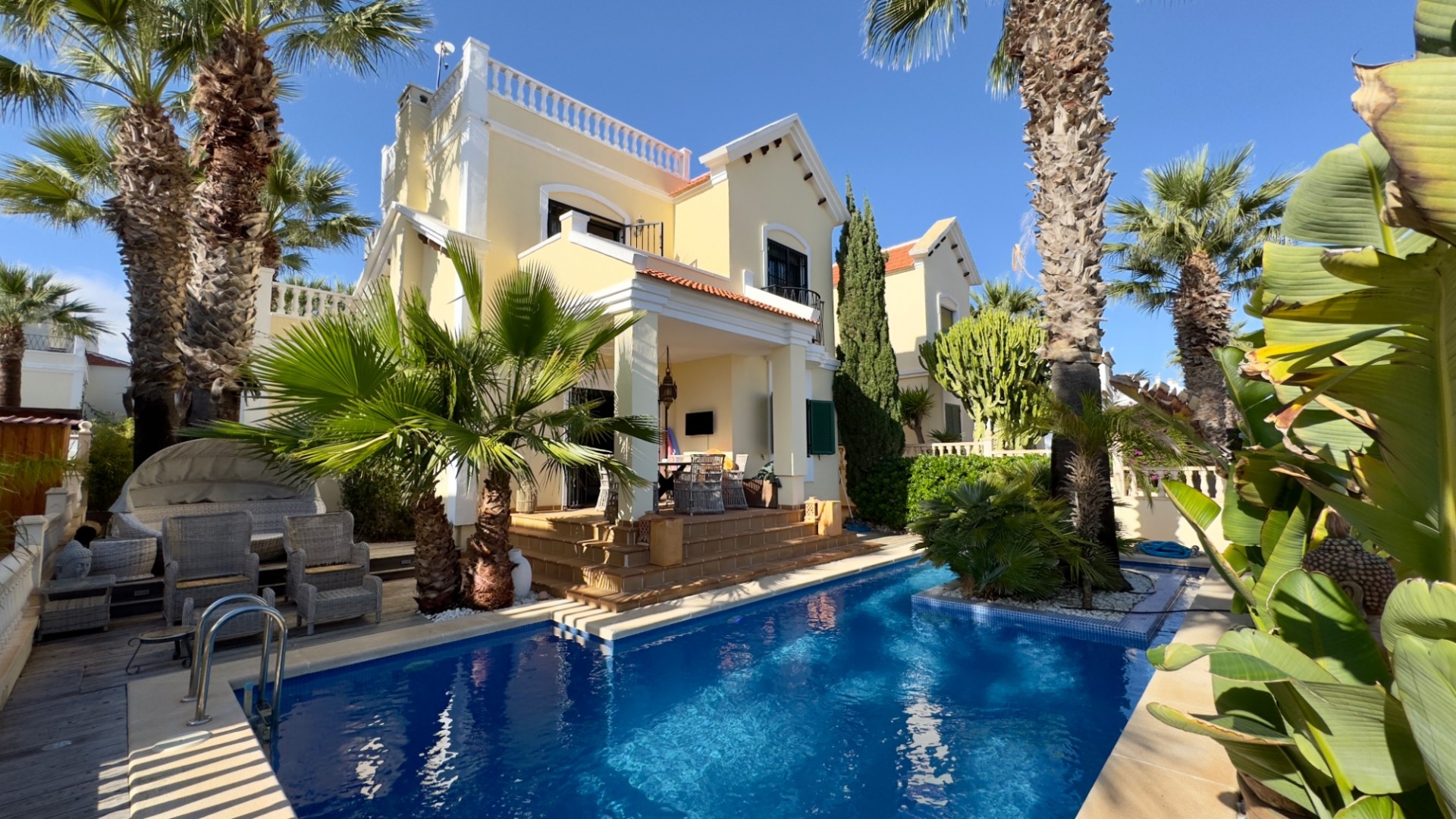 Resale - Villa - Freistehendes -
Orihuela Costa - Los Dolses*