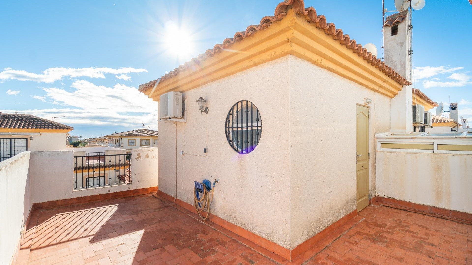 Resale - Villa -
Orihuela Costa - Playa Flamenca