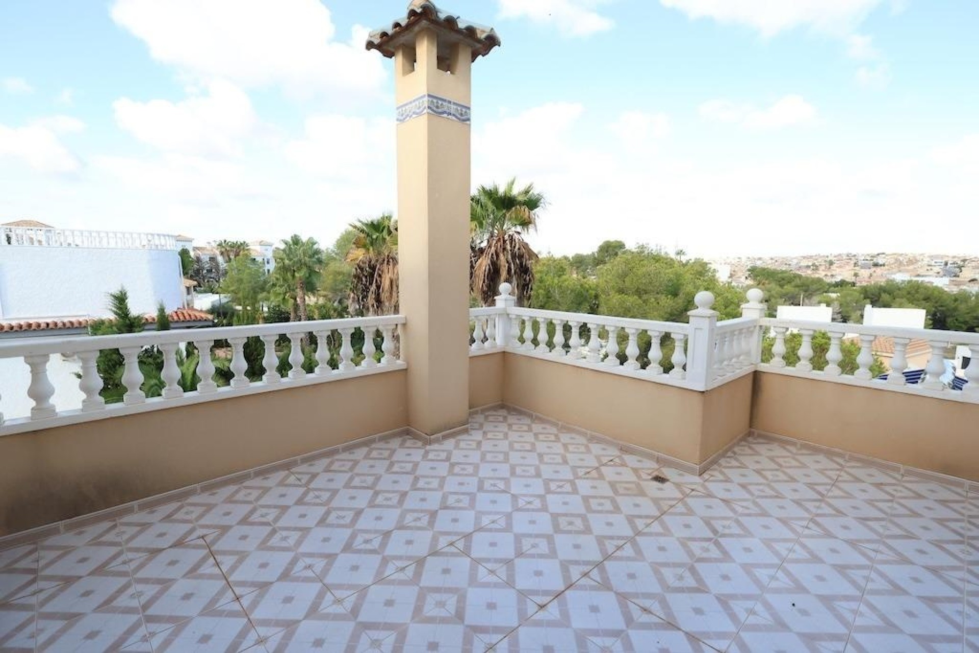 Resale - Villa -
Orihuela Costa - Villamartín-Las Filipinas