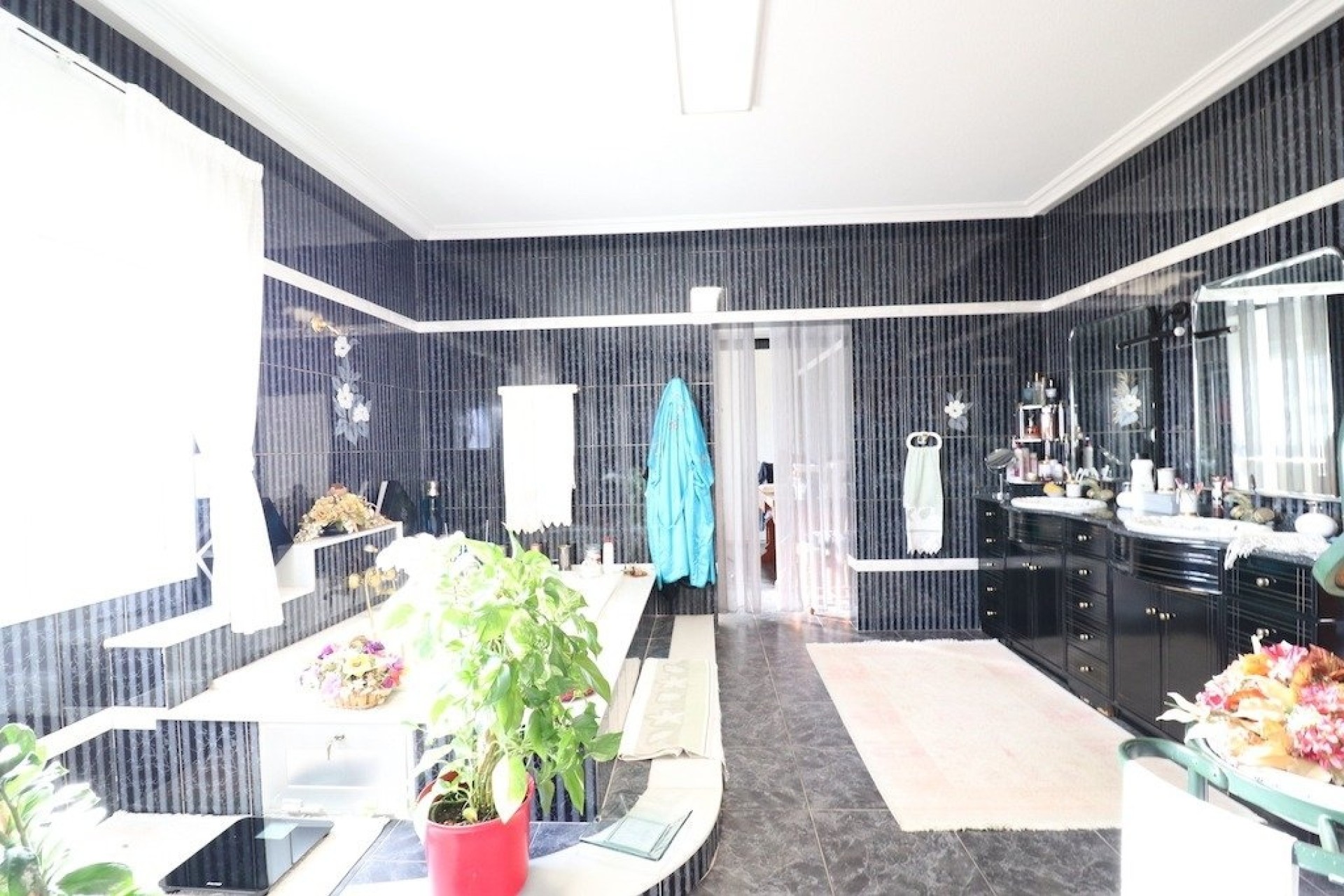 Resale - Villa -
Torrevieja - El chaparral