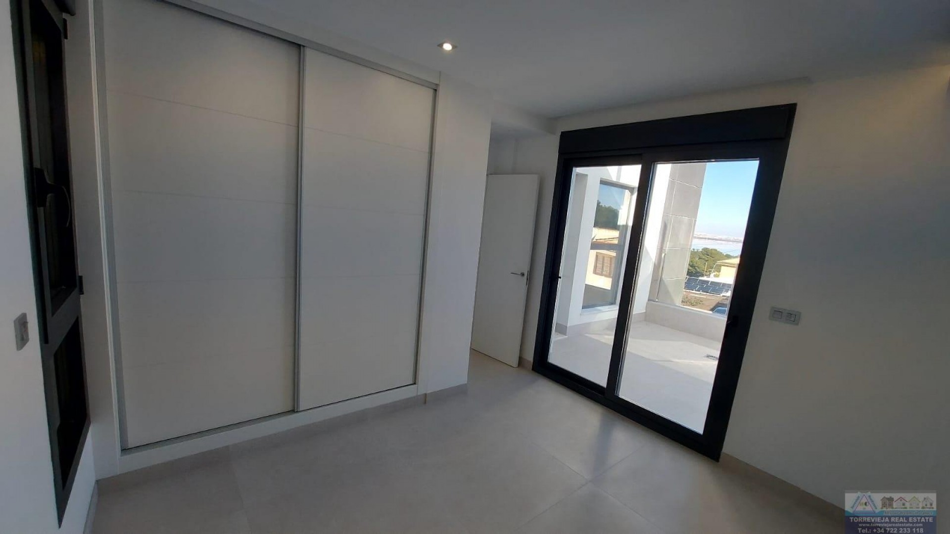 Resale - Villa -
Torrevieja - Los Balcones
