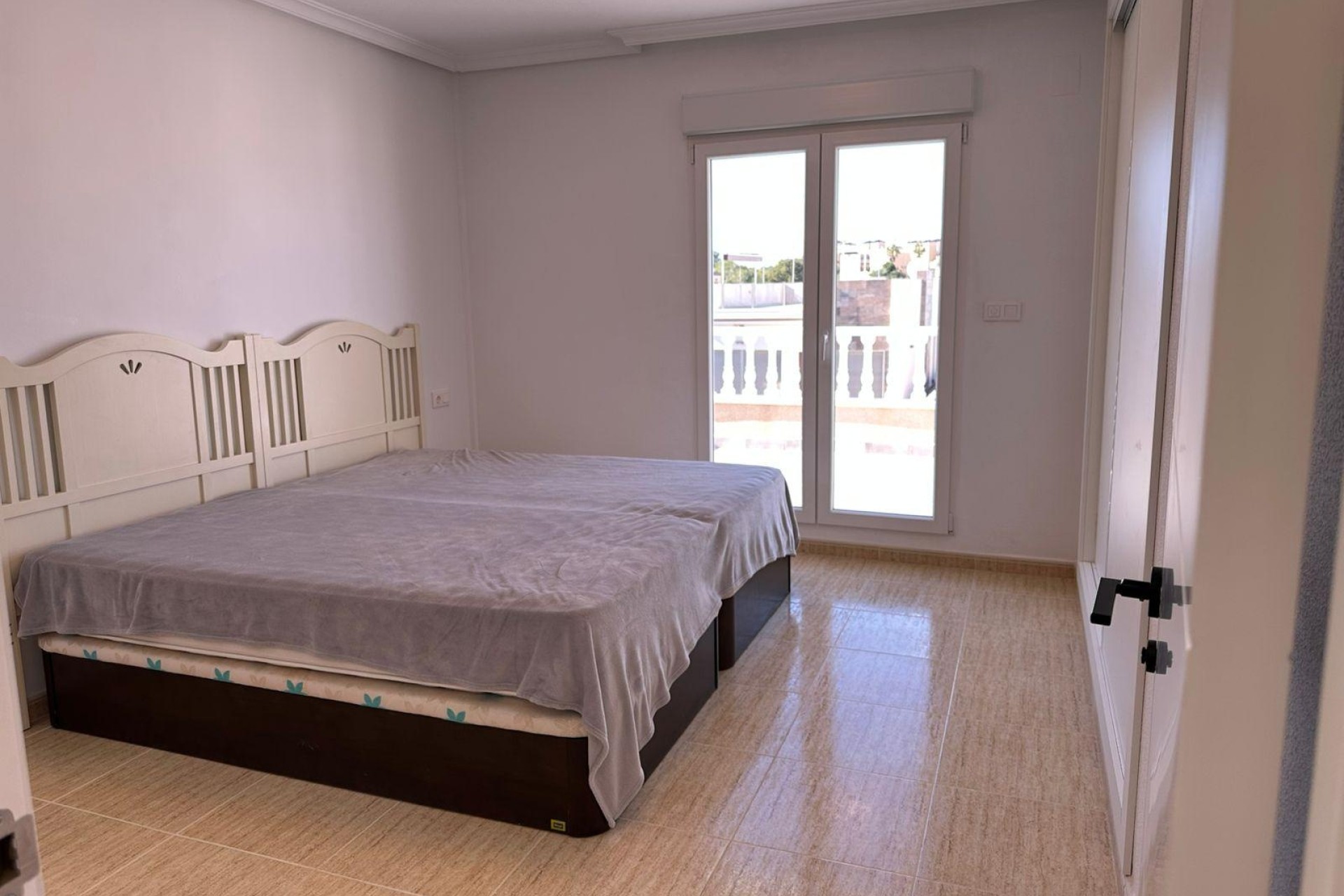 Resale - Villa -
Torrevieja - VILLAMARTIN