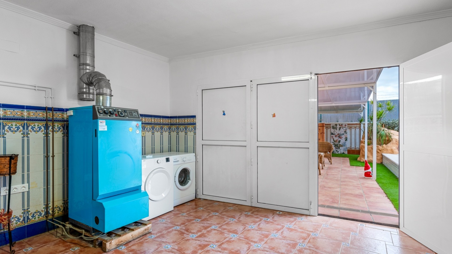 Resale - Villa -
Torrevieja