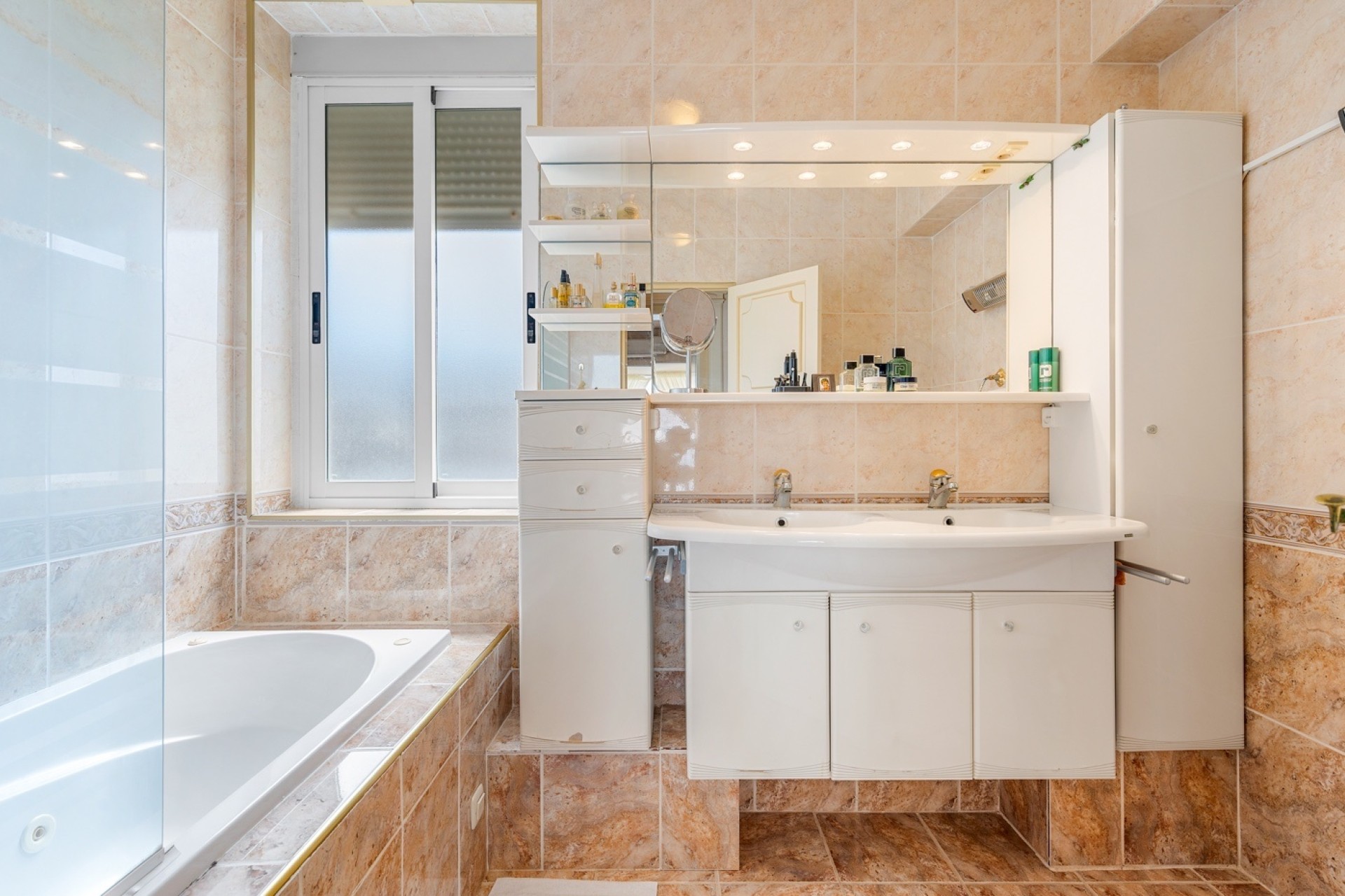 Resale - Wohnung / Apartment -
Benidorm - Levante*
