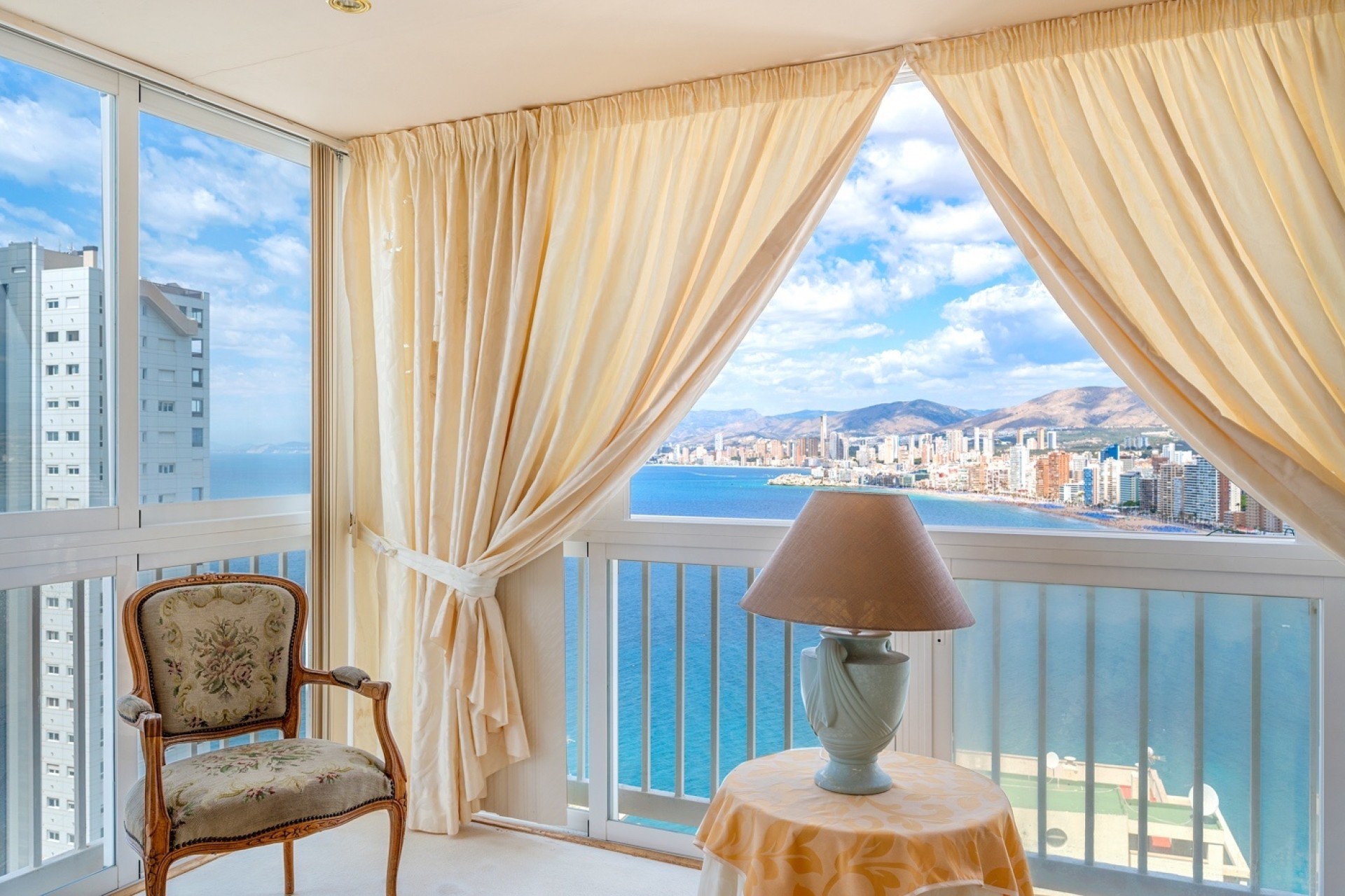 Resale - Wohnung / Apartment -
Benidorm - Levante*