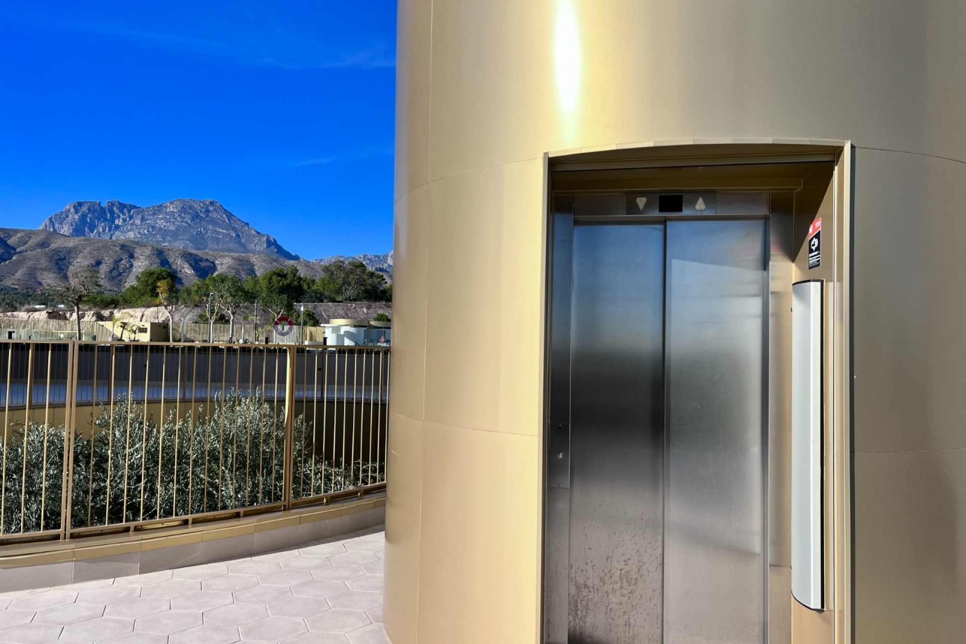 Resale - Wohnung / Apartment -
Benidorm - Poniente