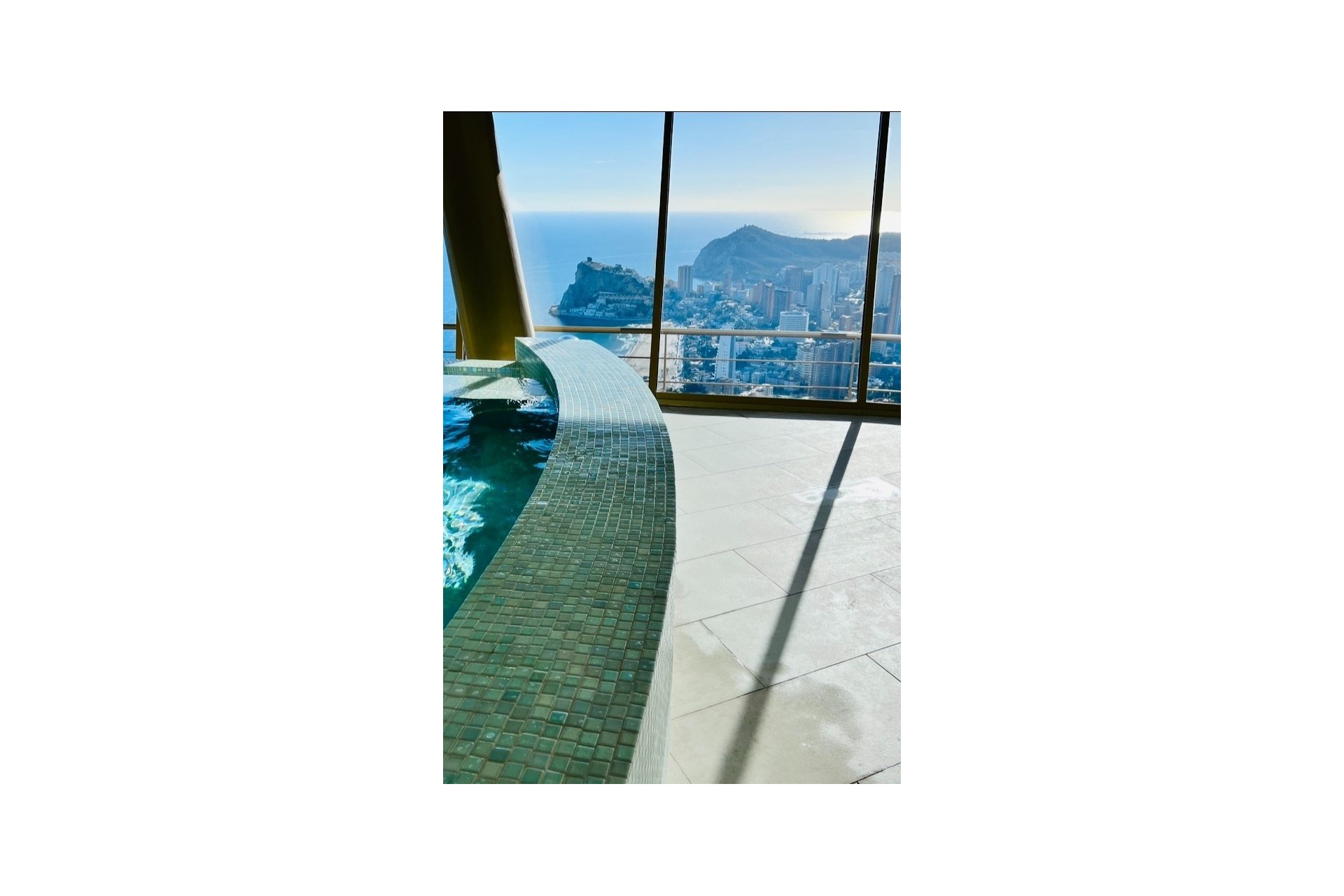 Resale - Wohnung / Apartment -
Benidorm - Poniente