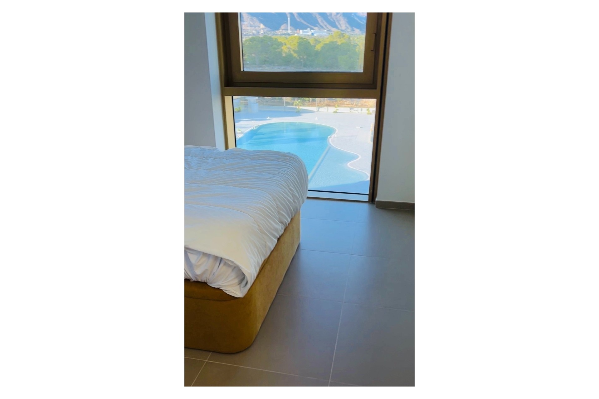 Resale - Wohnung / Apartment -
Benidorm - Poniente