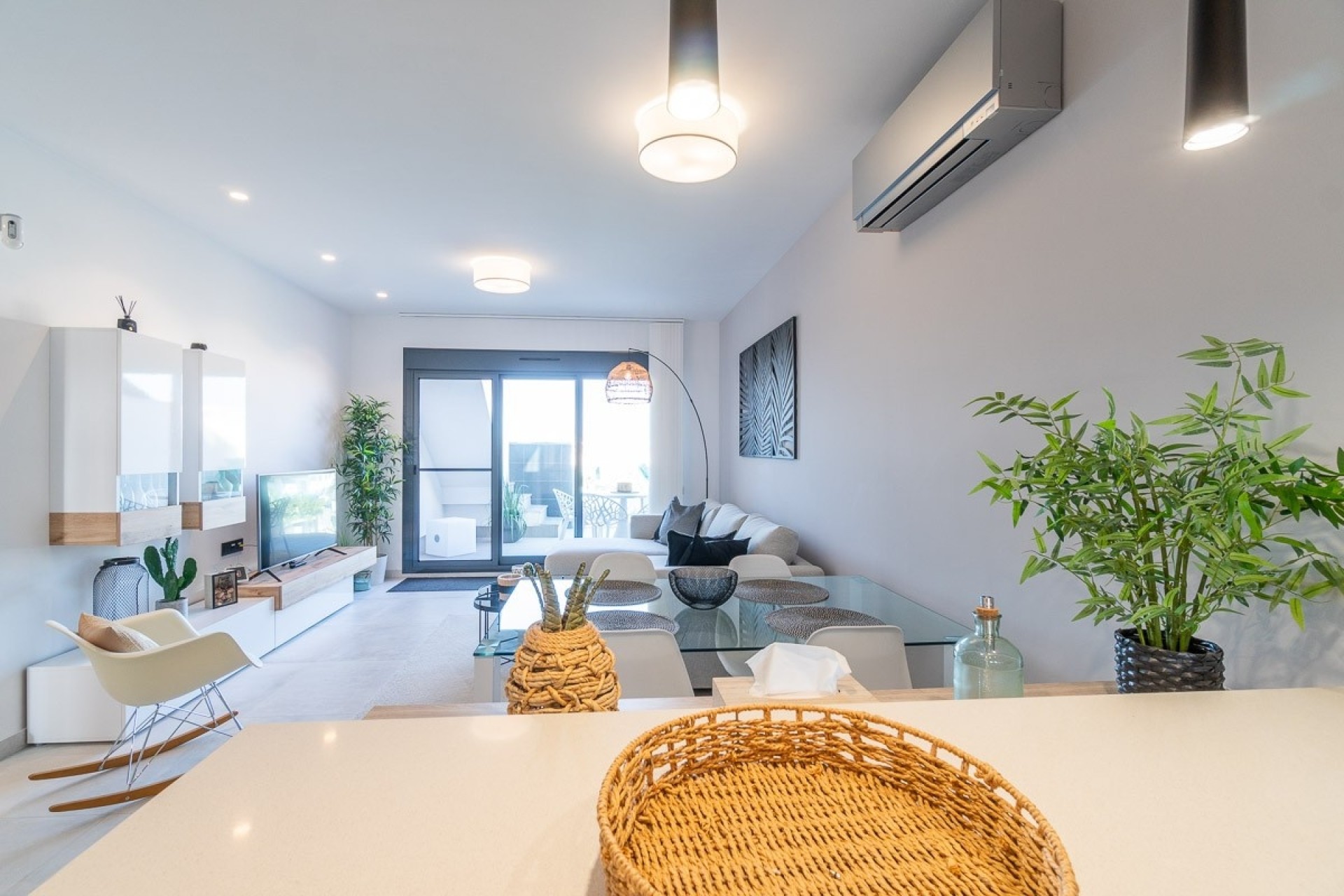 Resale - Wohnung / Apartment -
El Raso