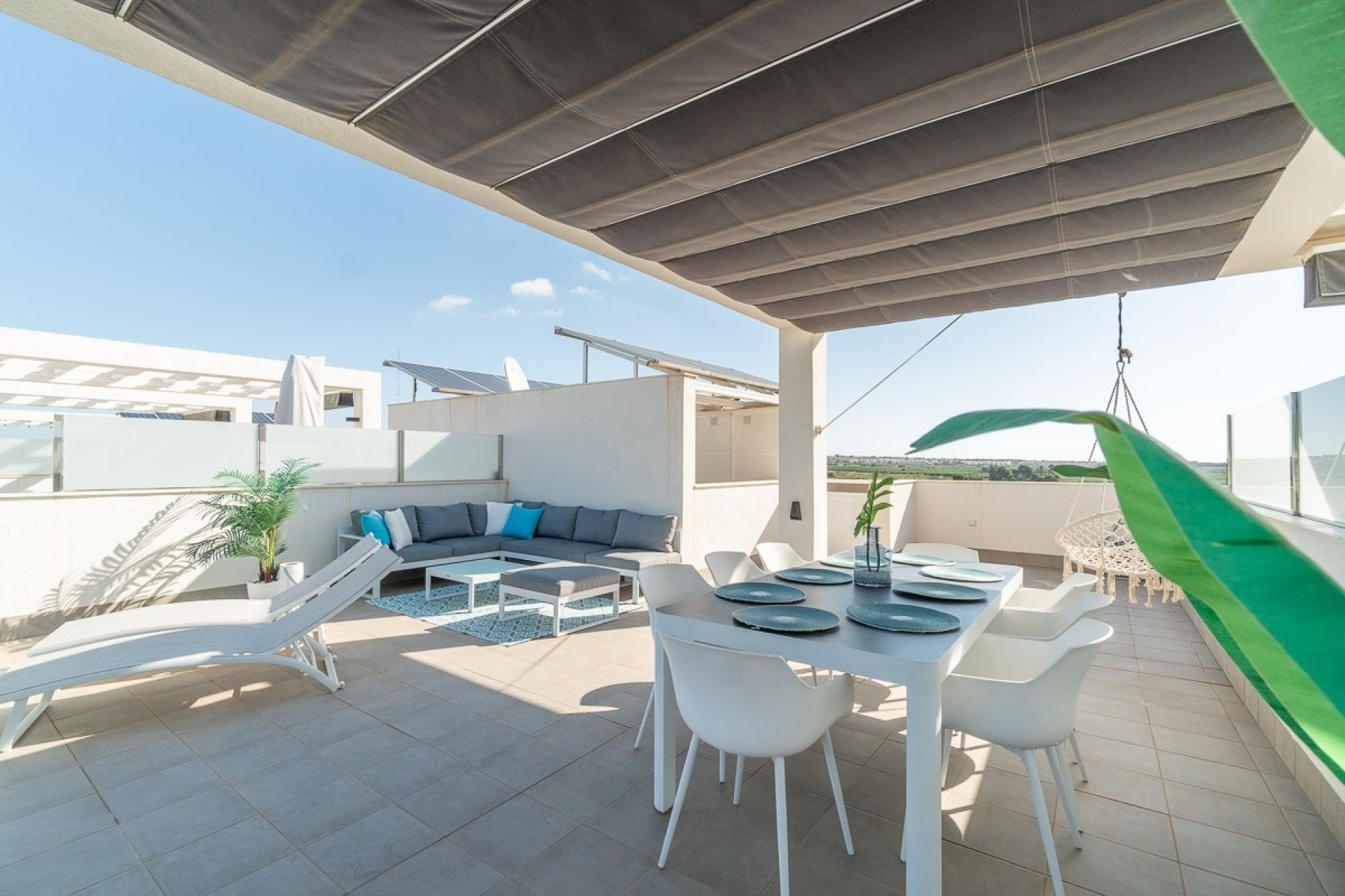 Resale - Wohnung / Apartment -
El Raso