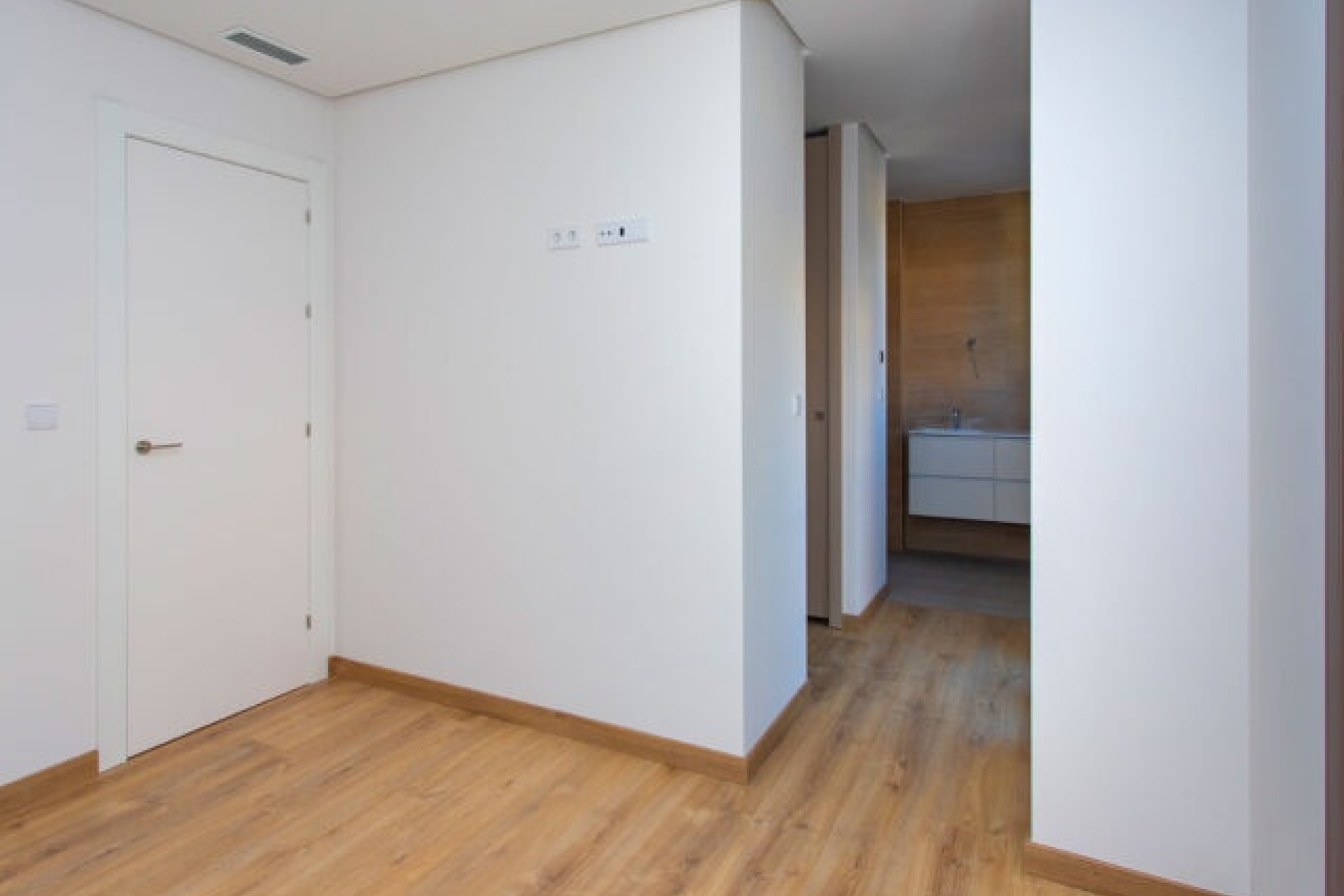 Resale - Wohnung / Apartment -
Hondón de las Nieves