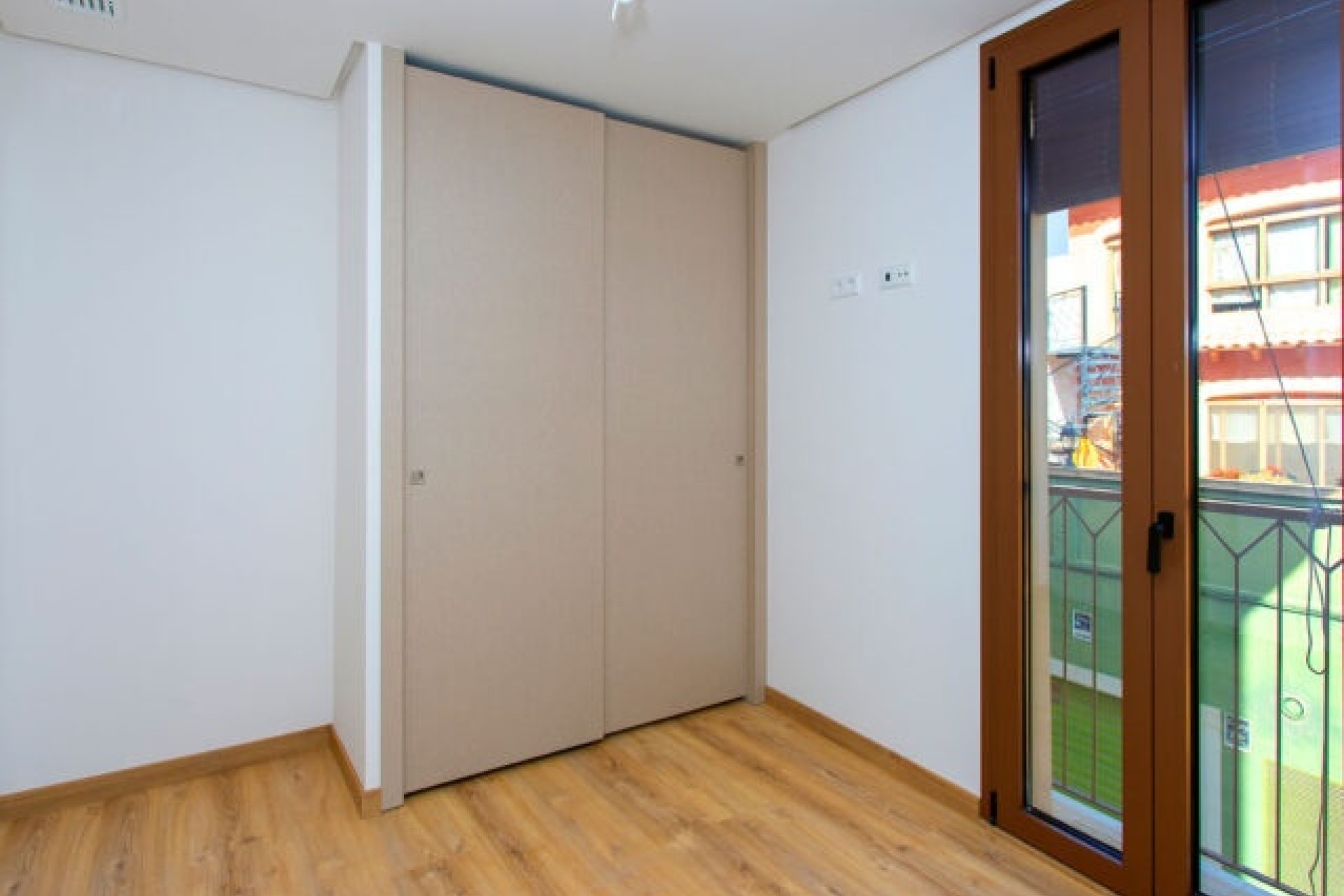 Resale - Wohnung / Apartment -
Hondón de las Nieves