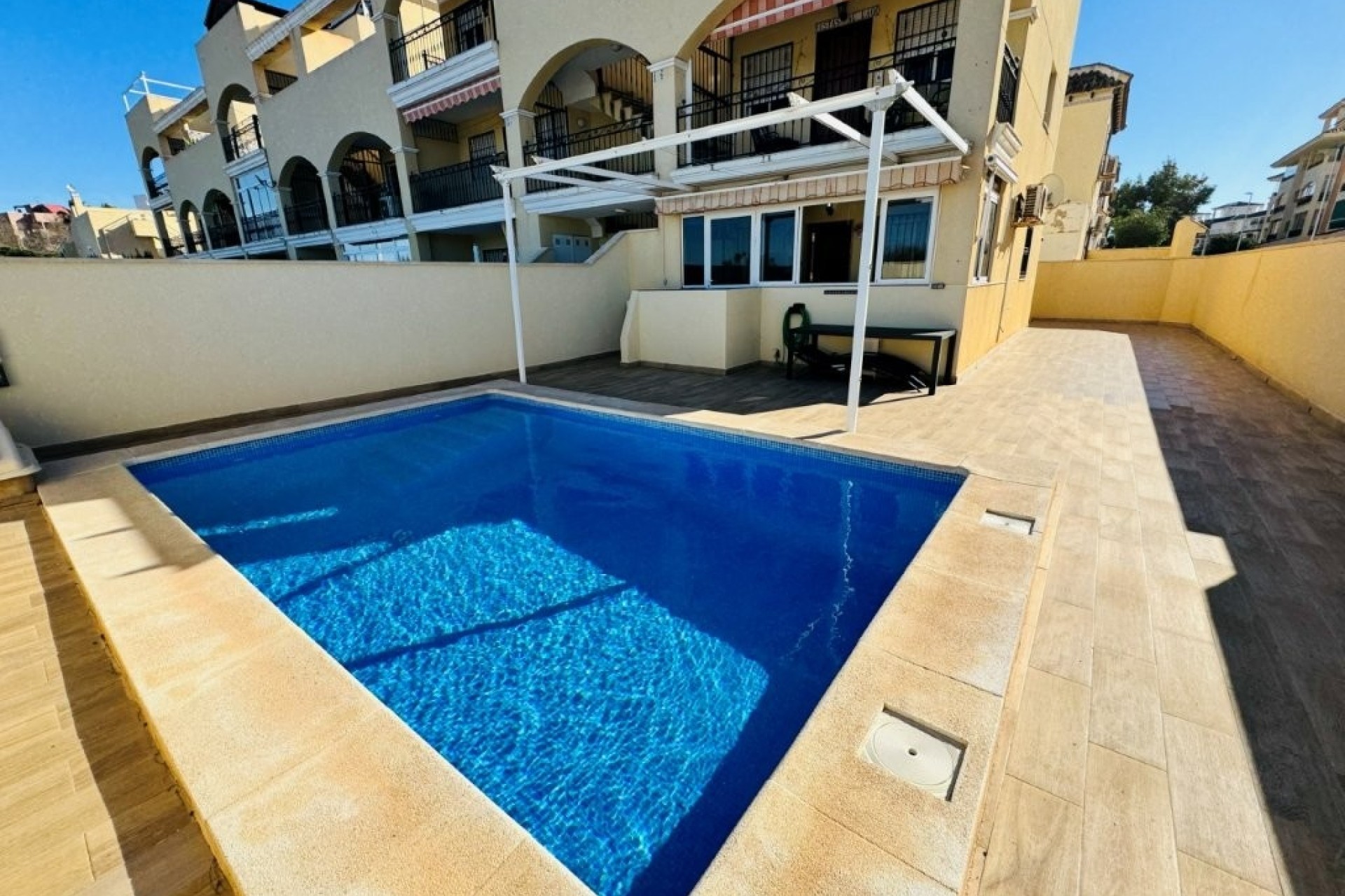 Resale - Wohnung / Apartment -
La Mata - Costa Blanca