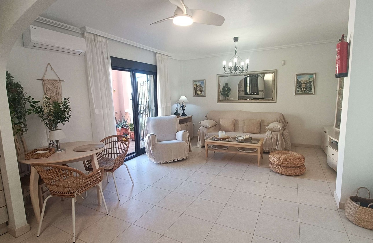 Resale - Wohnung / Apartment -
Los Alcázares - Playa 3